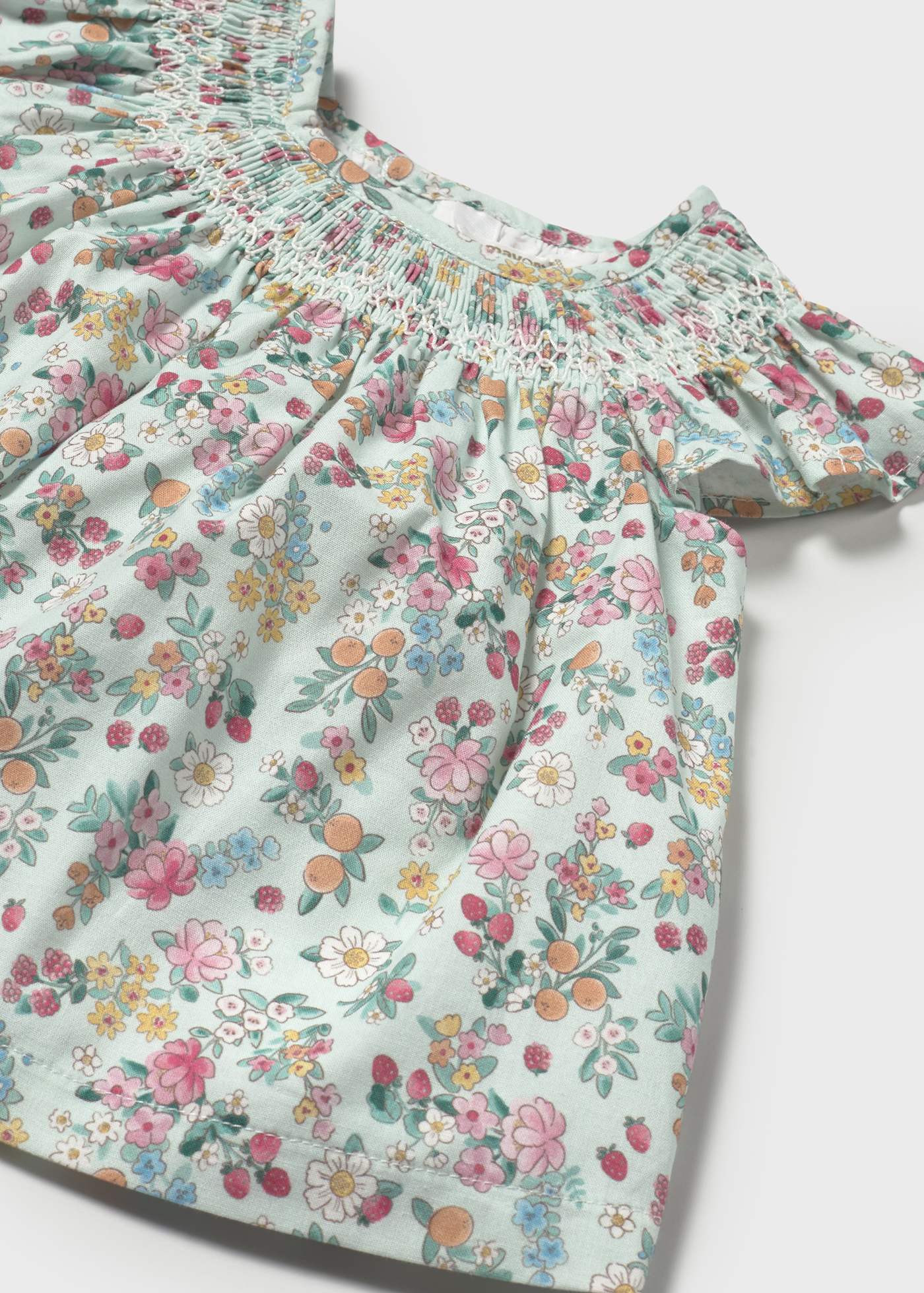 Robe à fleurs avec bloomer nouveau-né