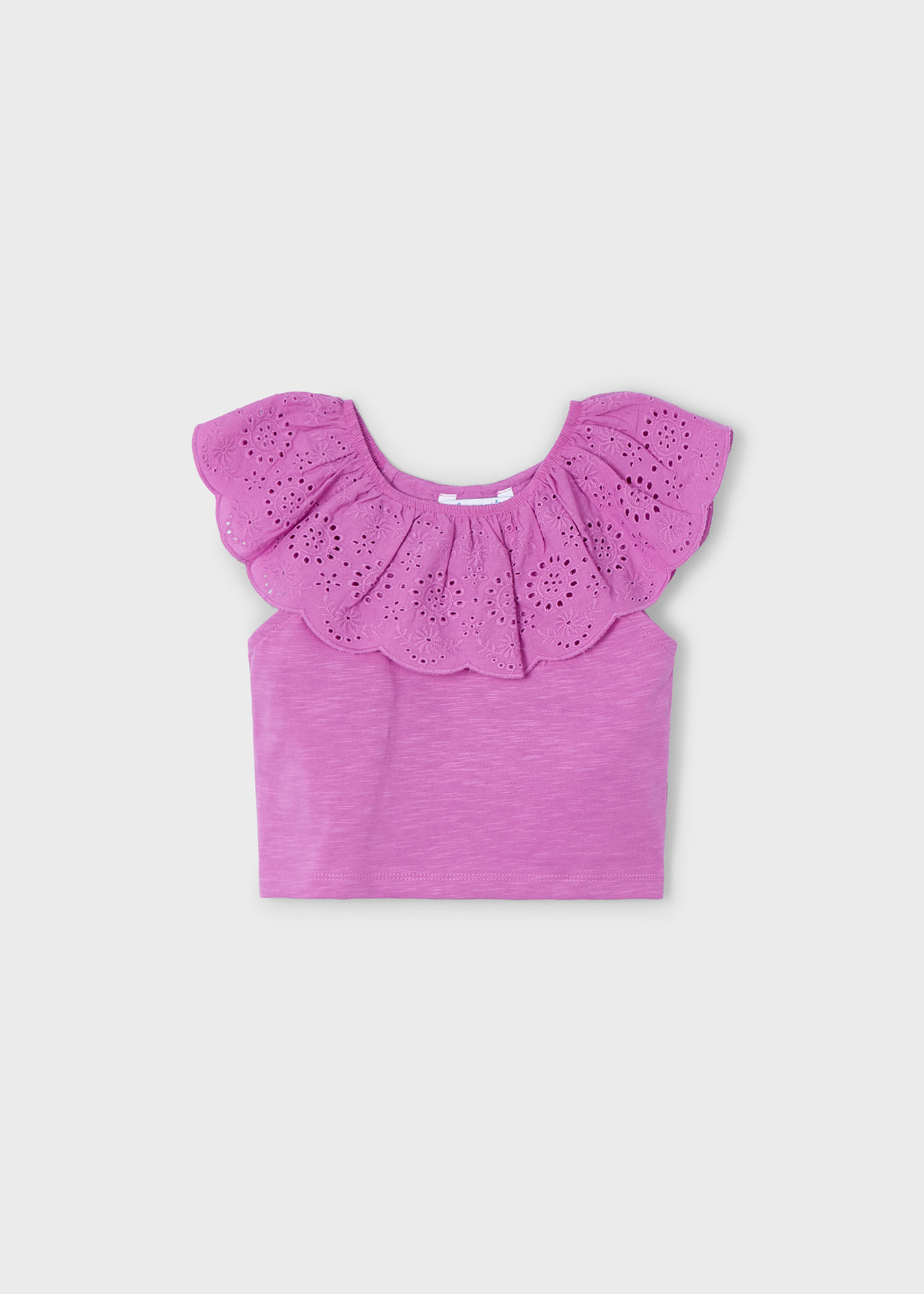 Camiseta volante perforado niña
