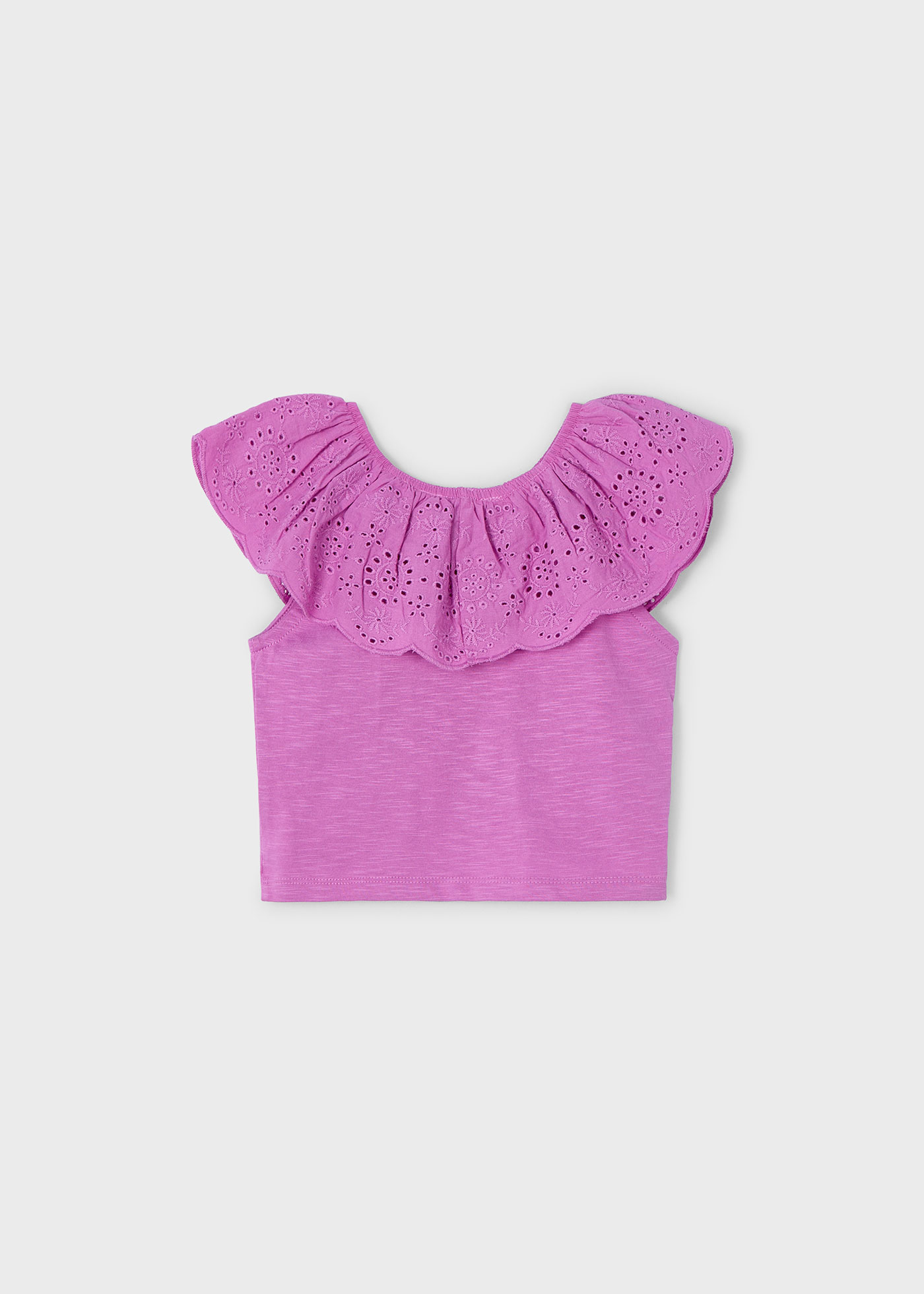 Camiseta volante perforado niña