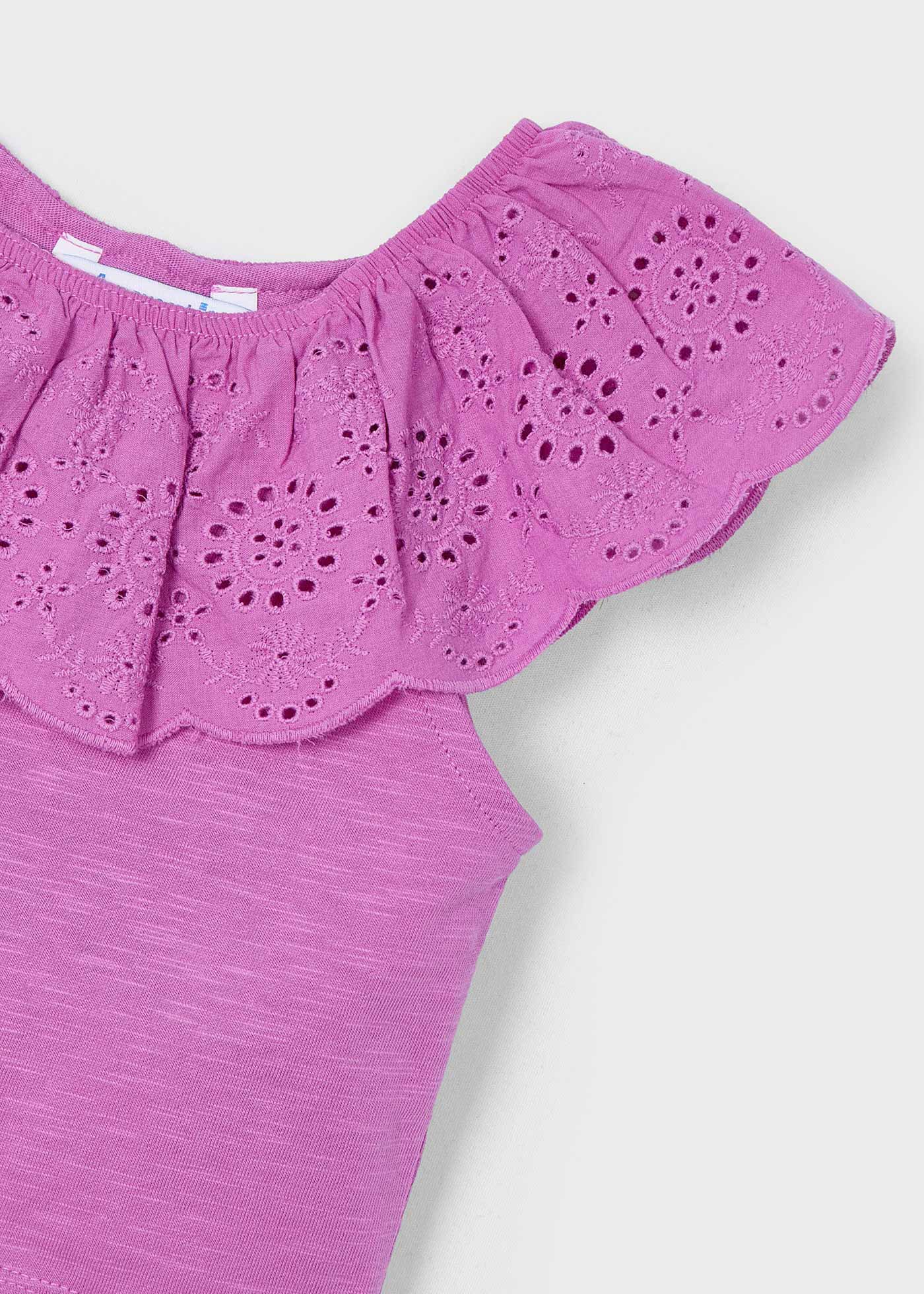 Camiseta volante perforado niña