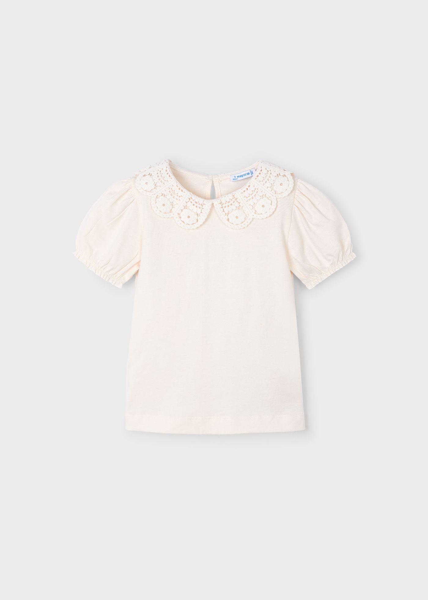 Playera cuello croché niña