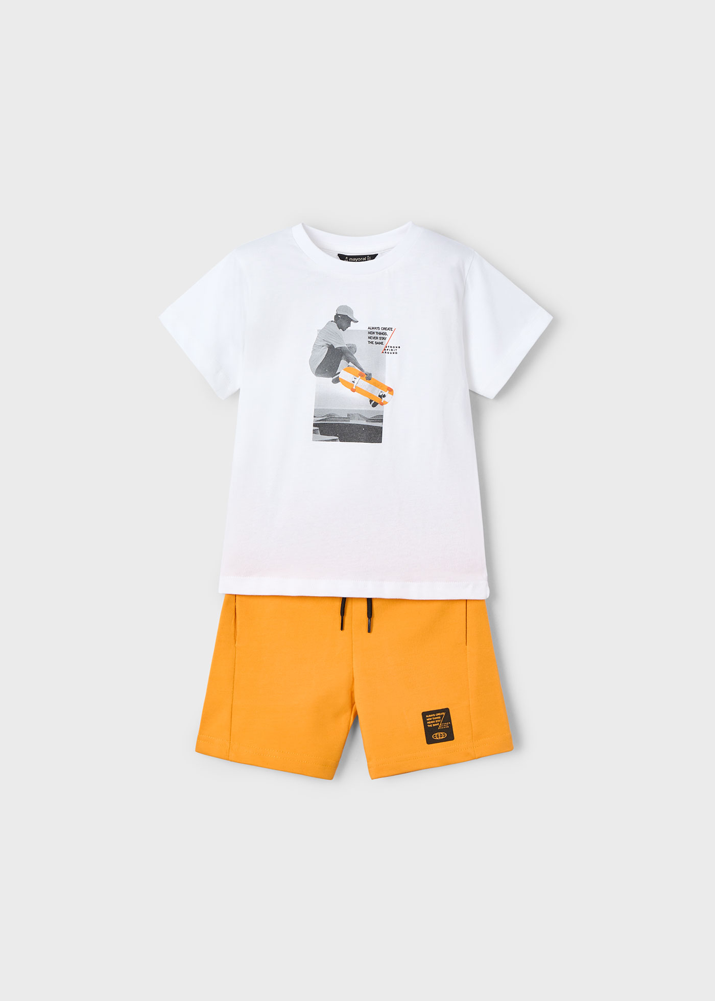Boy skateboard print shorts and t-shirt set
