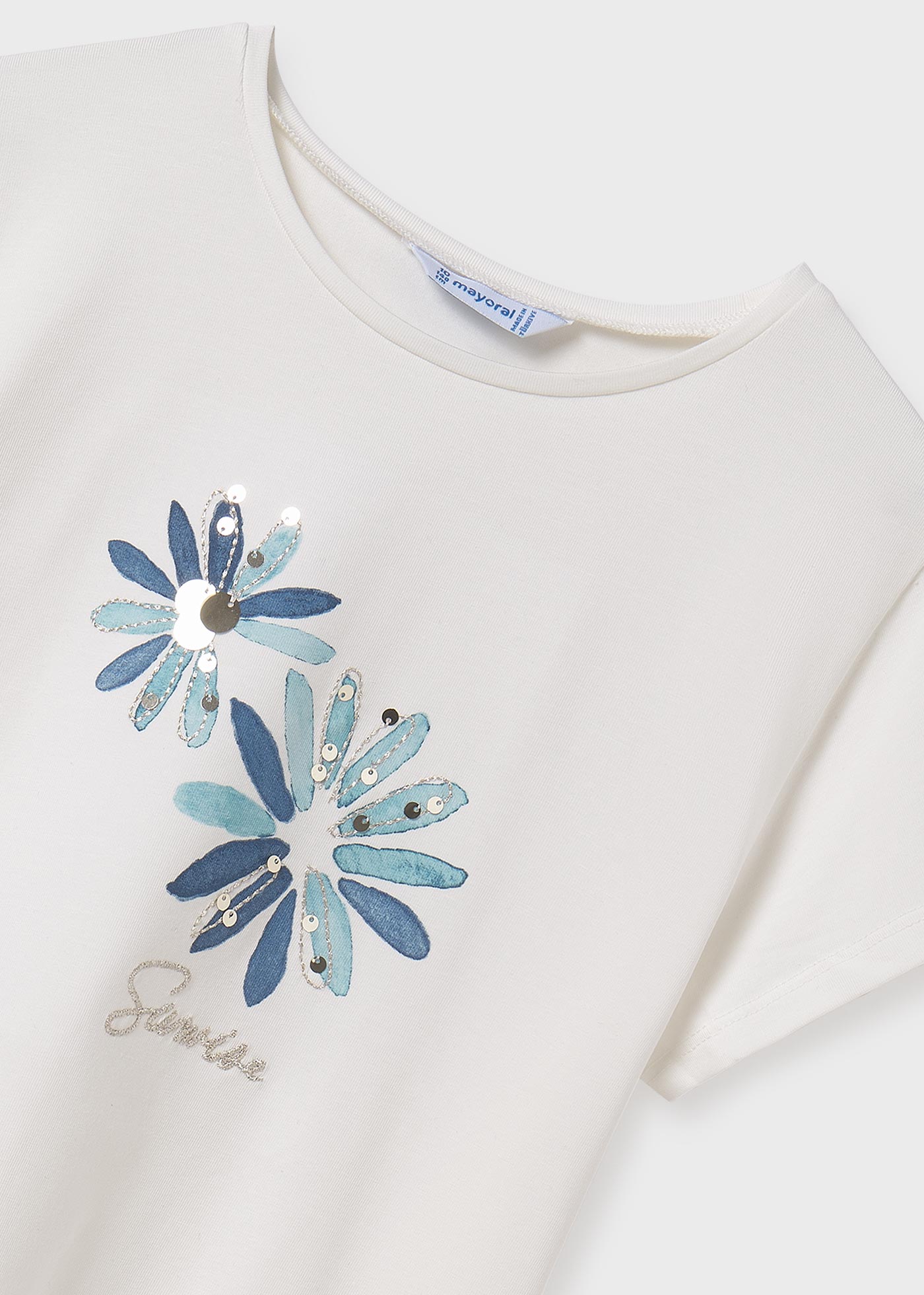 Camiseta bordado flor chica