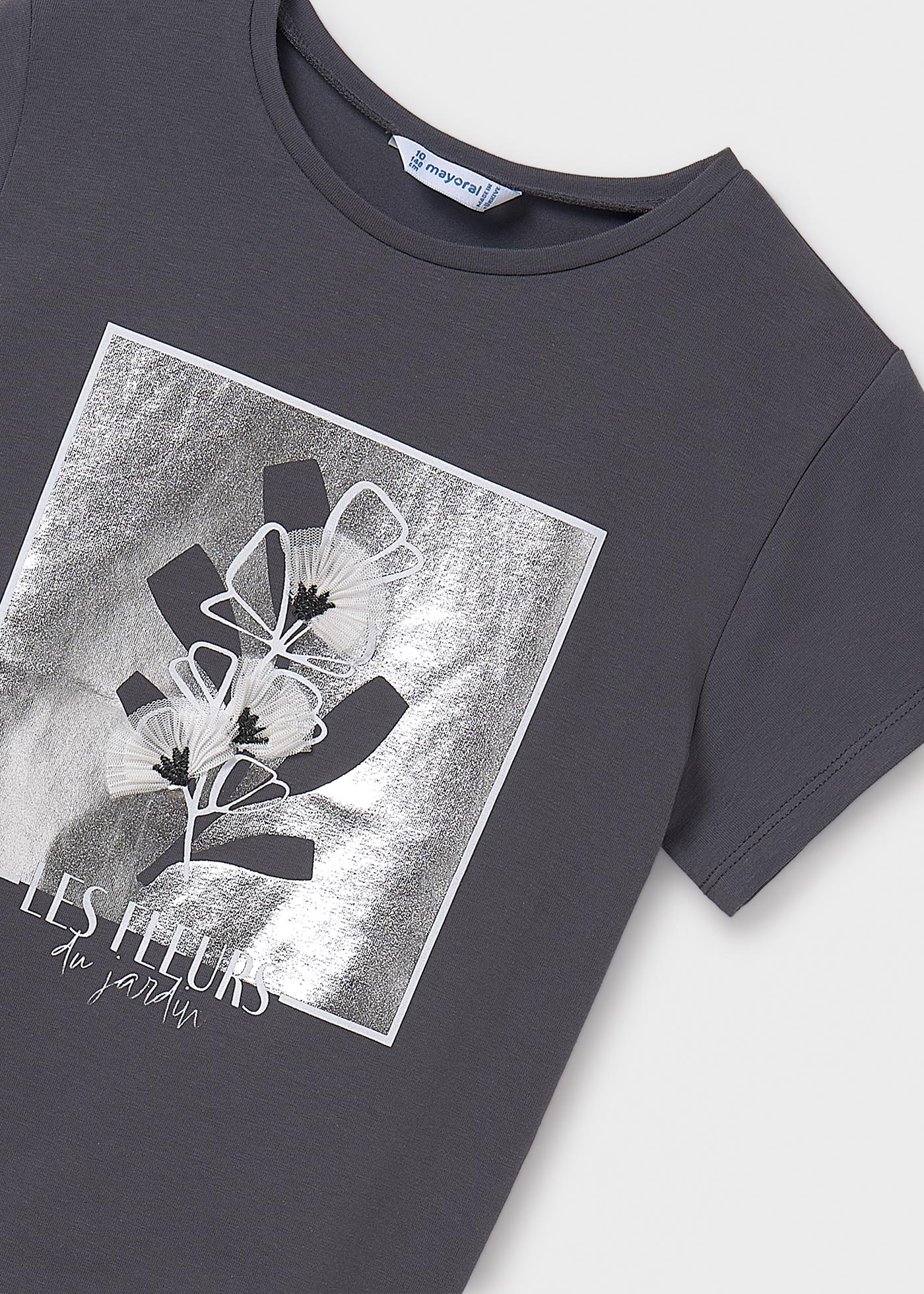 Camiseta bordado flor chica