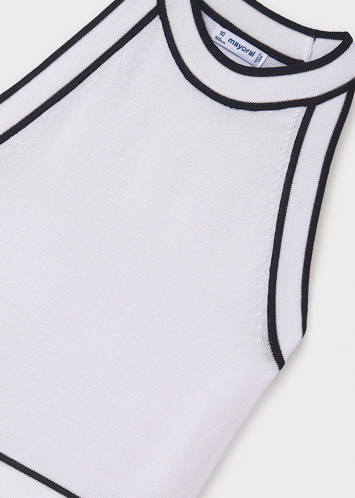 Top tricot fata