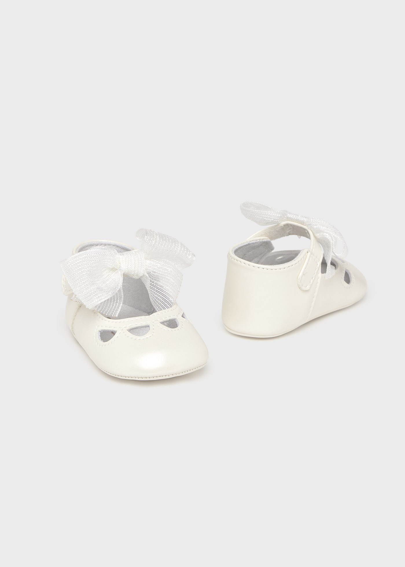 Zapatos ceremonia moño recién nacida