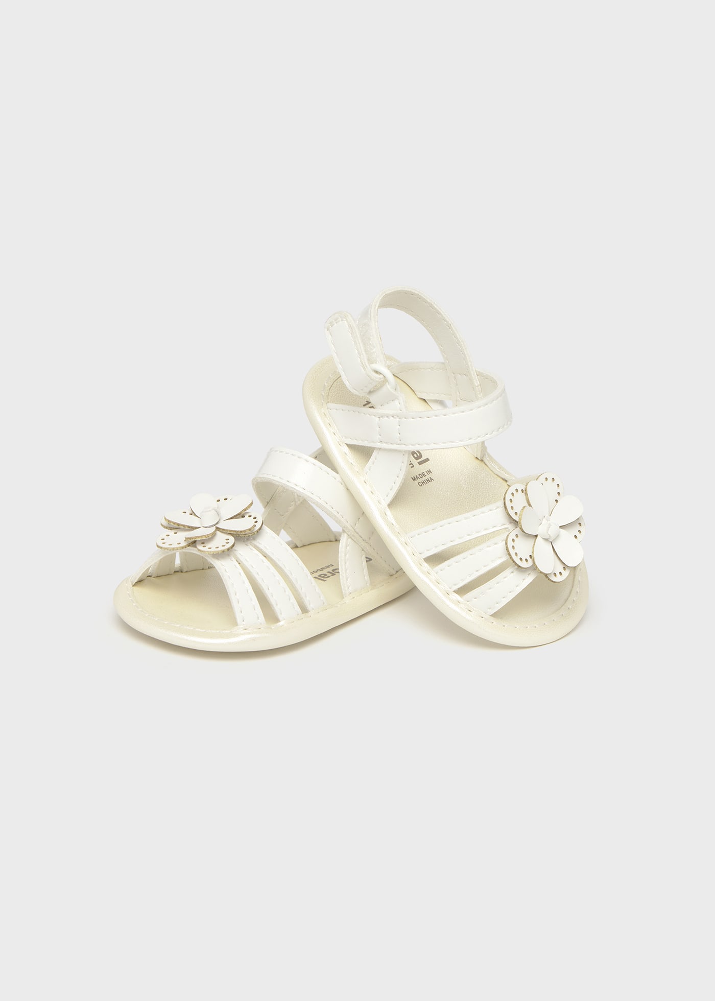 Newborn girl flower sandals