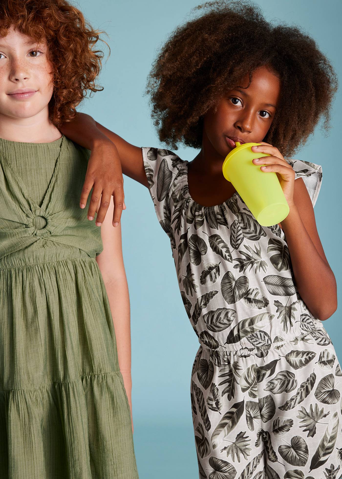 Completo shorts e top stampato ragazza