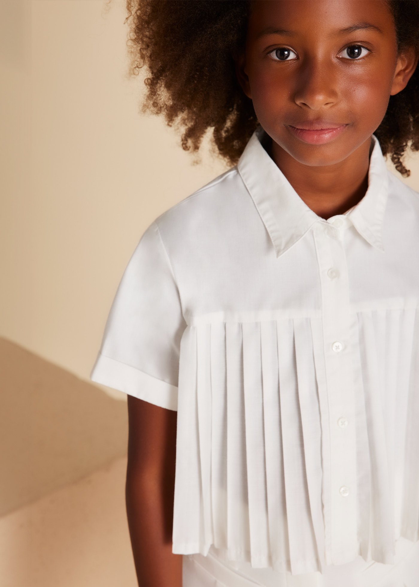 Girl pleated blouse