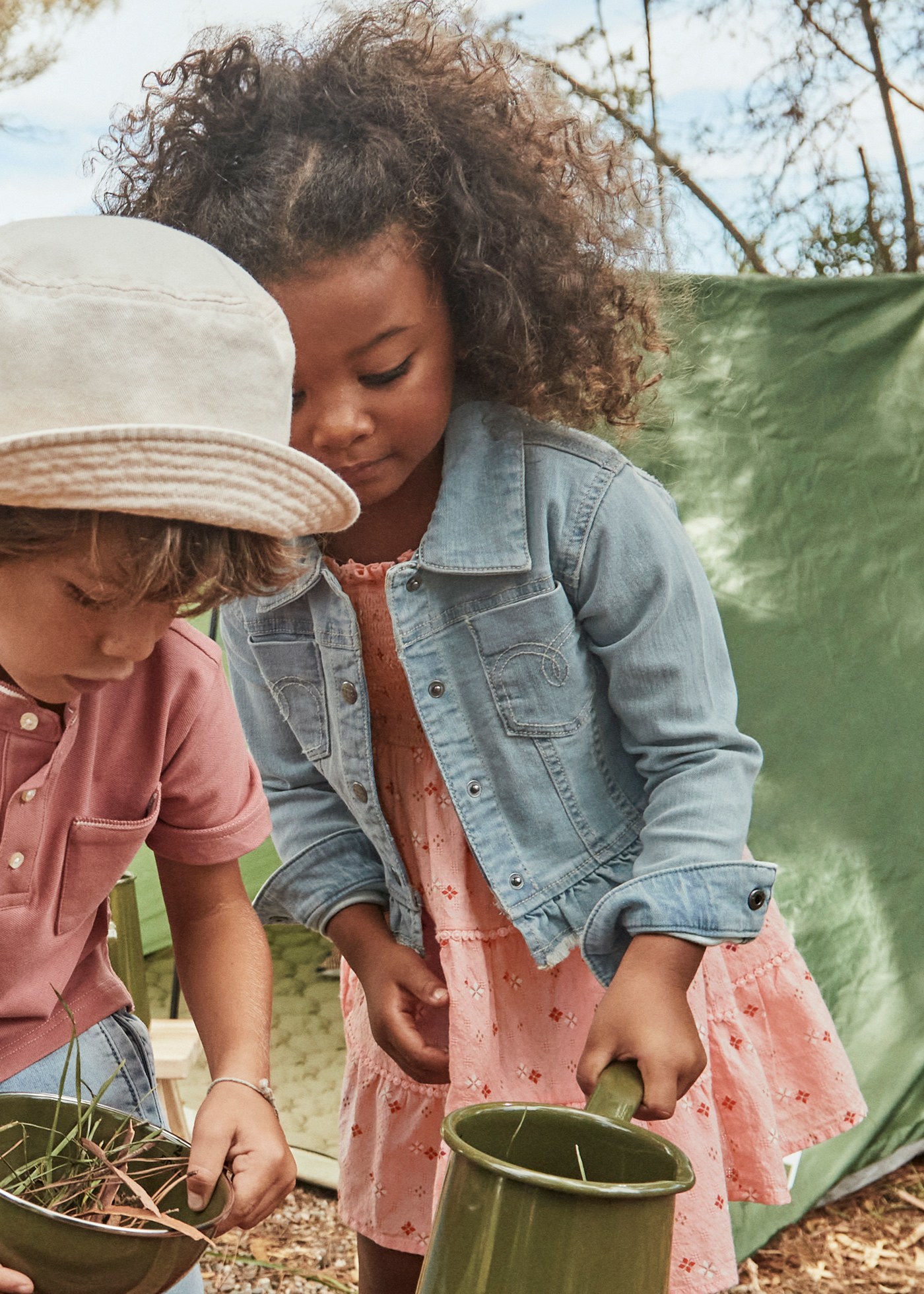 Veste en jean avec ourlet à volants fille