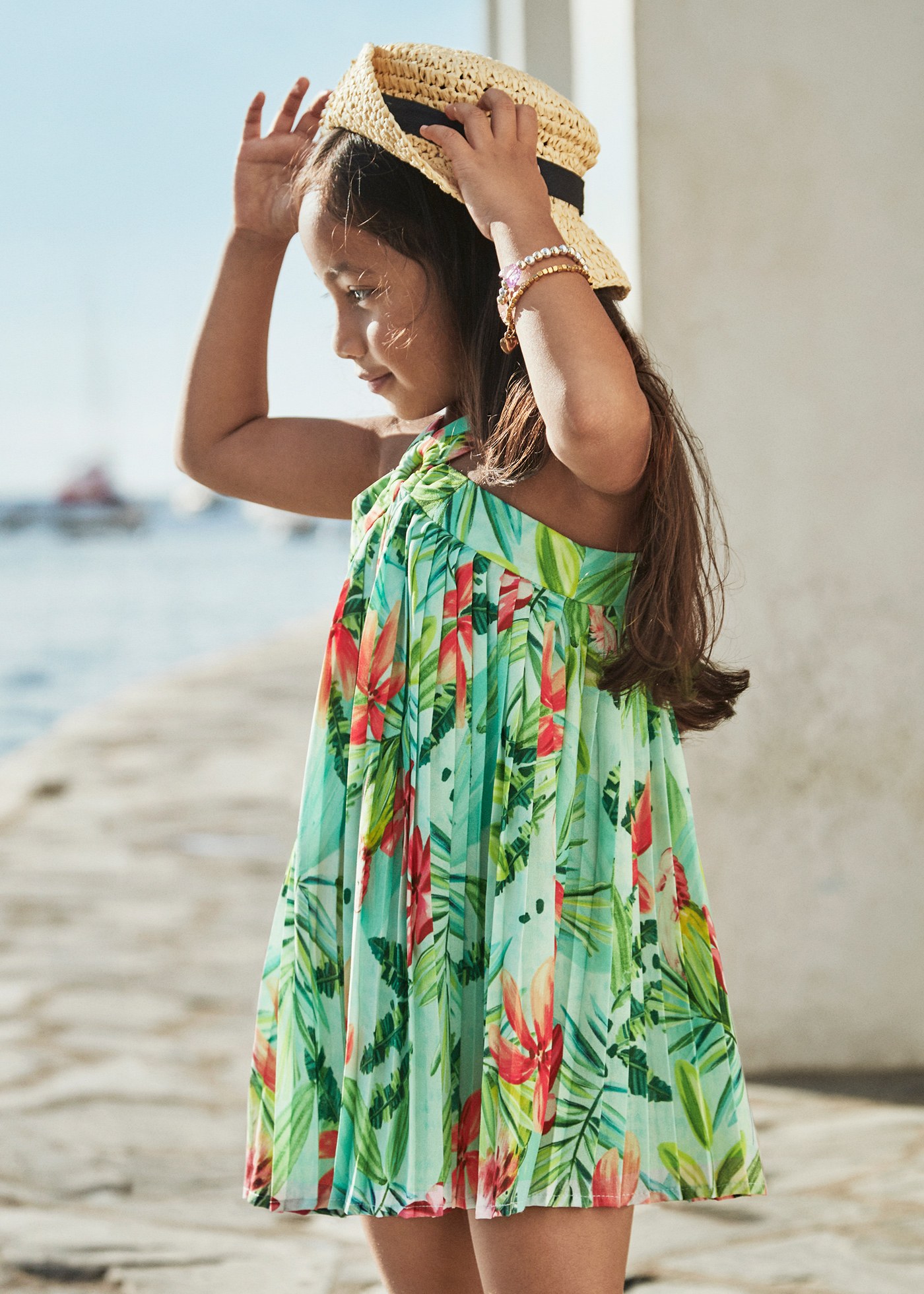 Girl pleated tropical dress