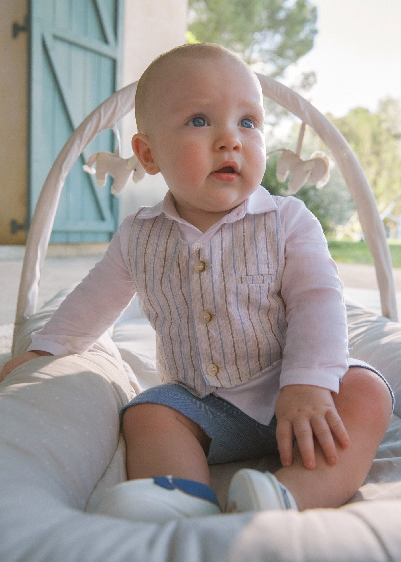 Newborn boy trousers and shirt set with waistcoat