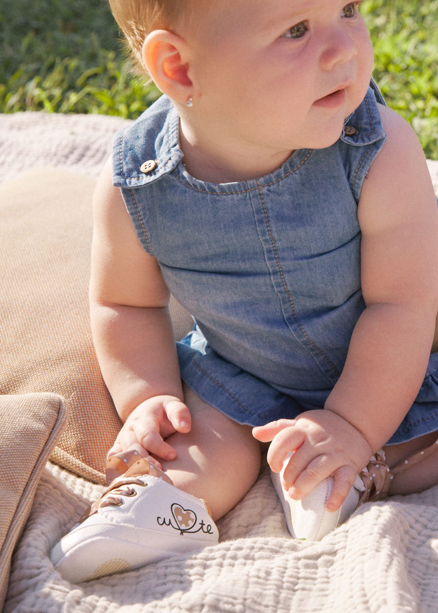 Newborn girl trainers