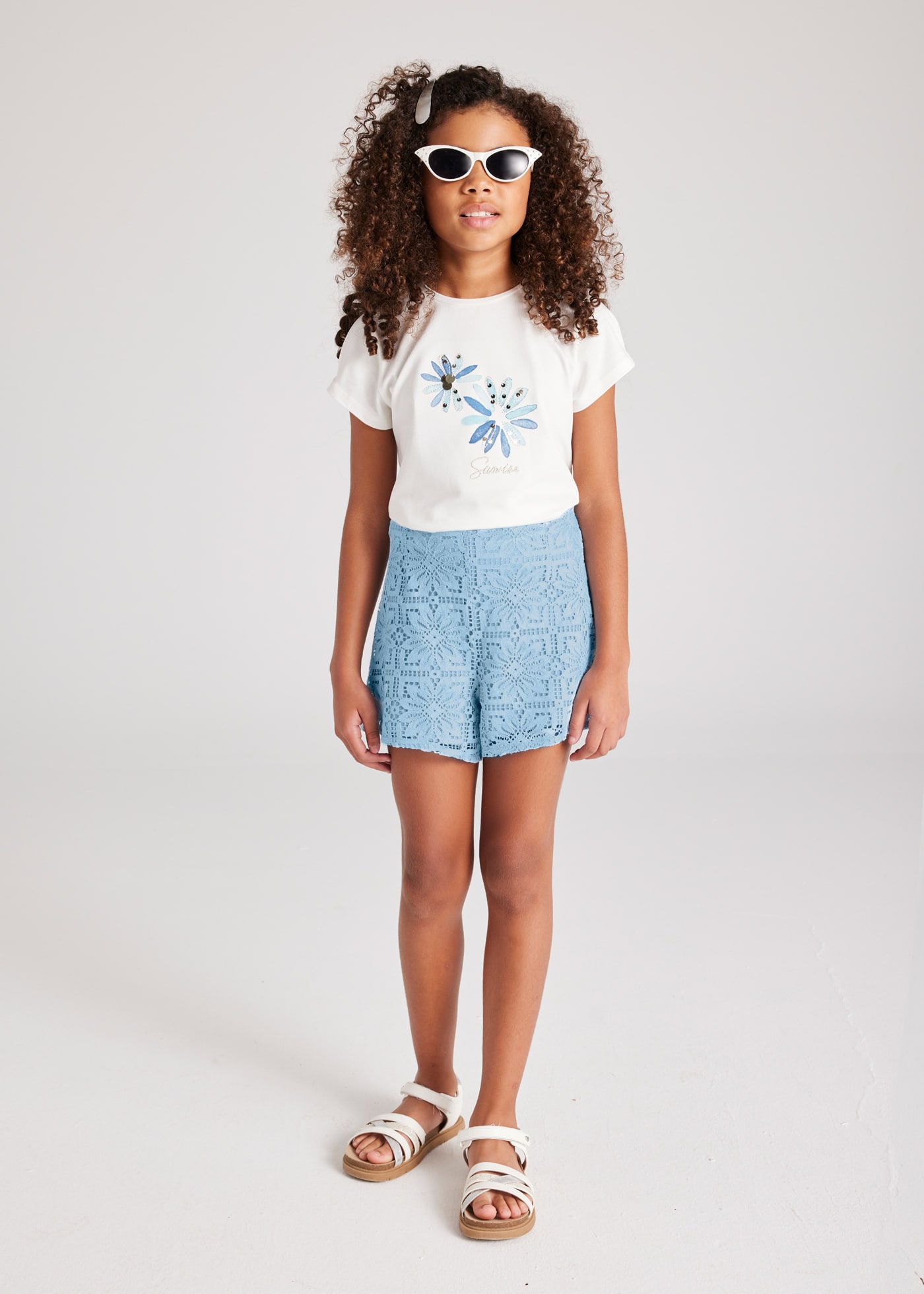 Girl T-Shirt with Flower Embroidery