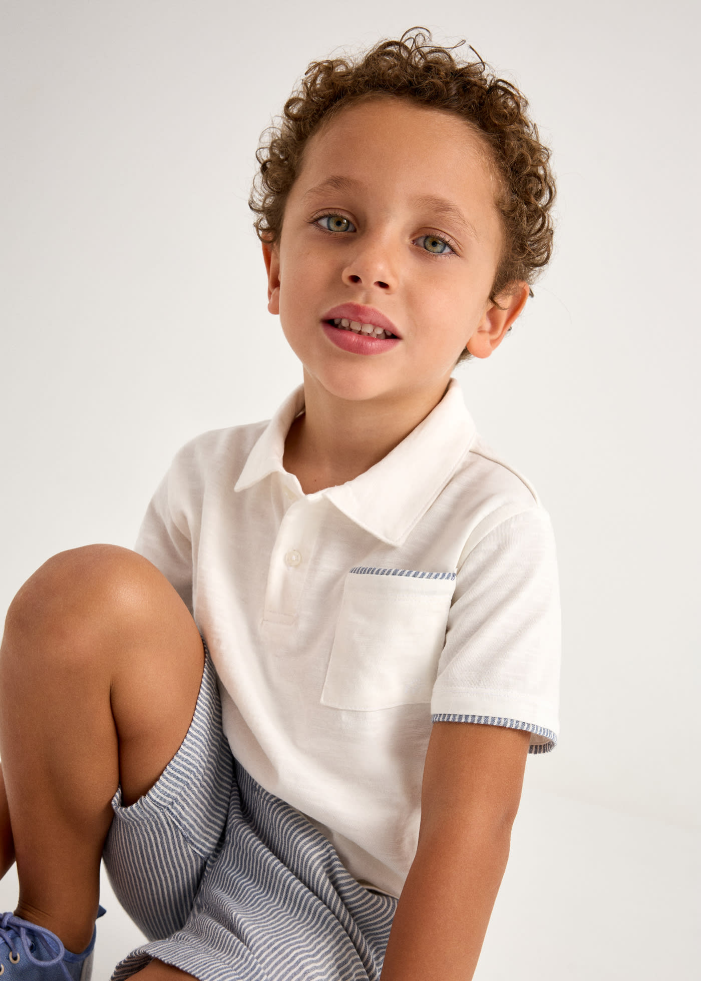 Conjunto bermuda e polo menino