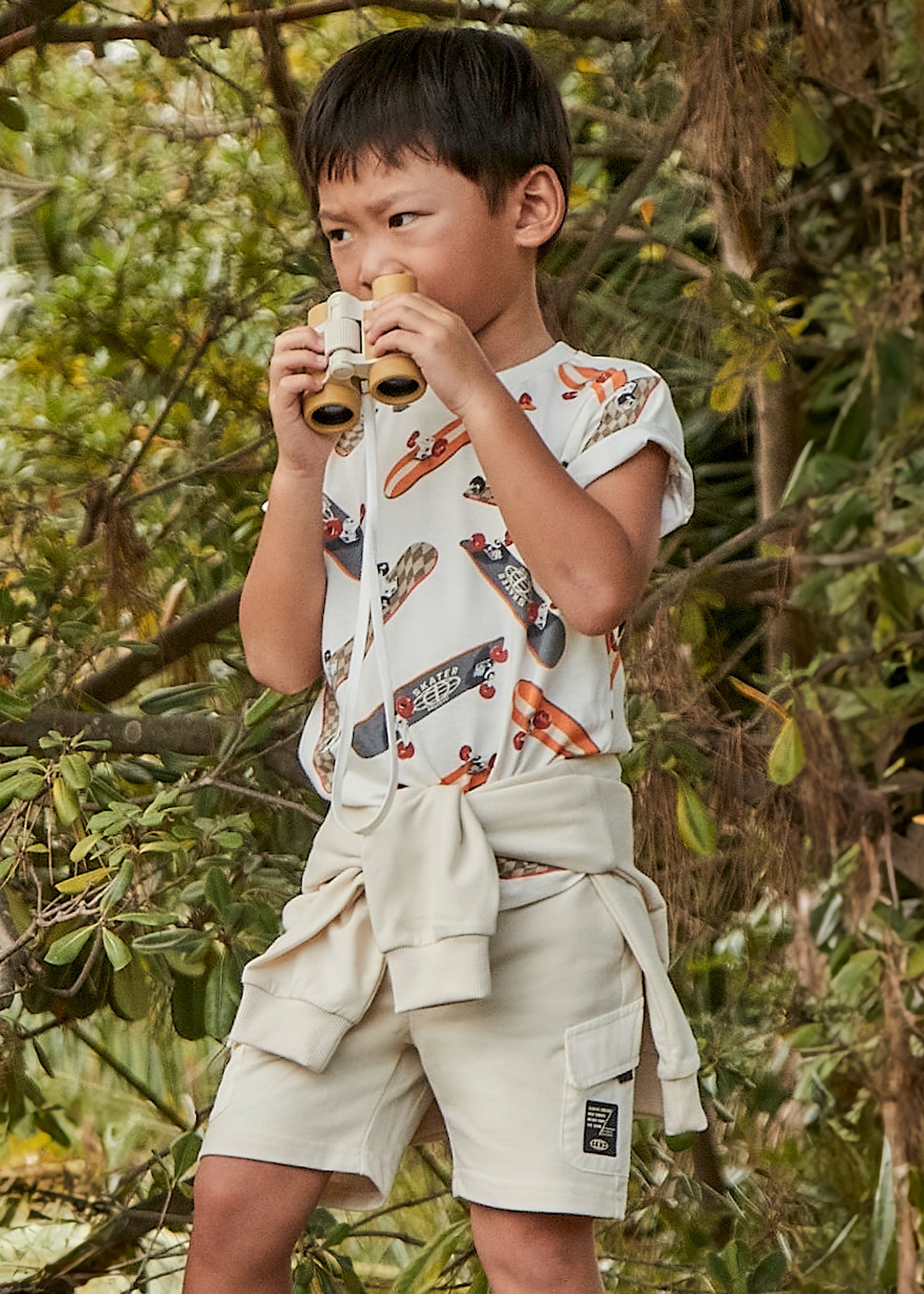 Boy contrast cargo shorts