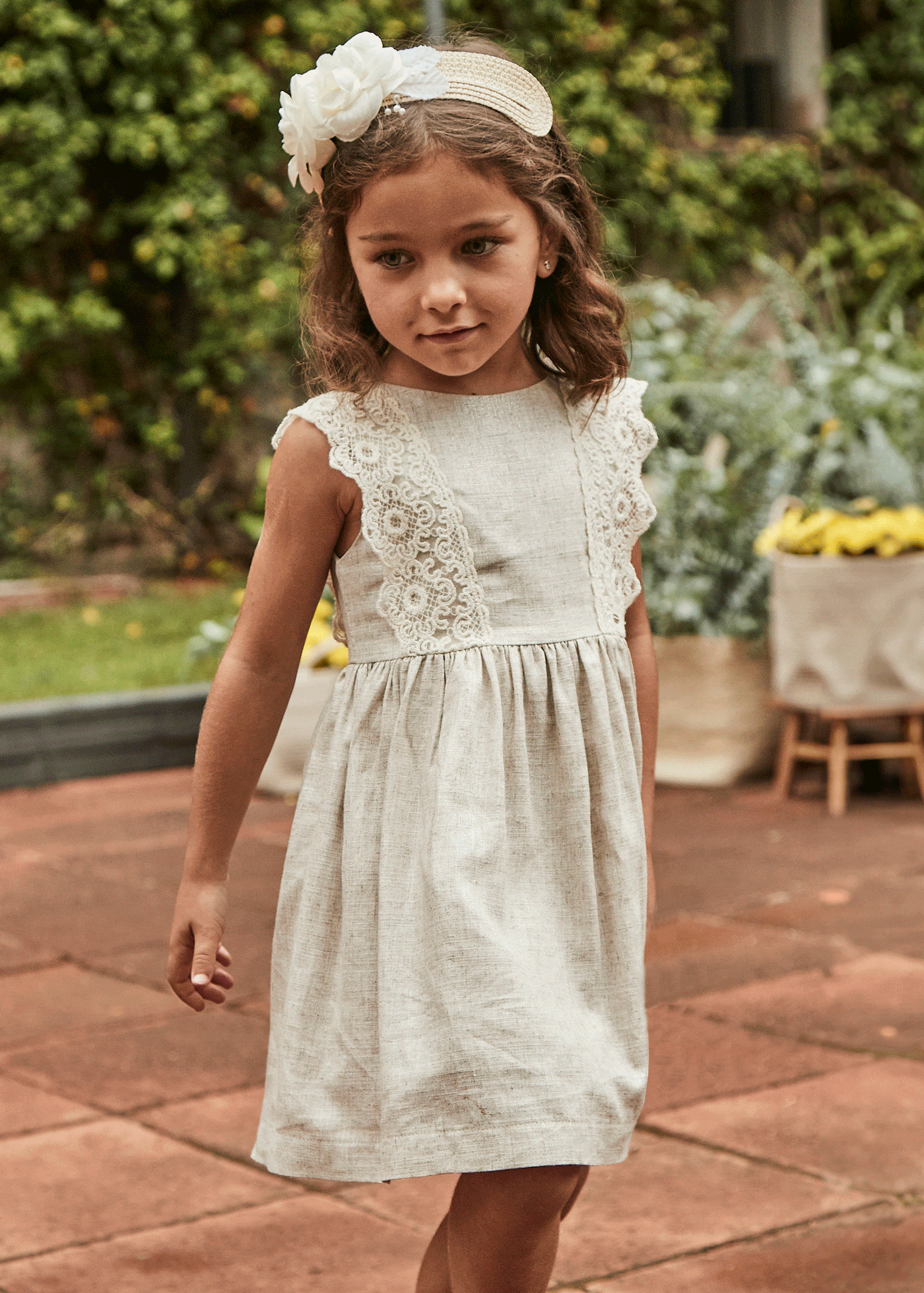 Vestito dettaglio ricamo lino bambina