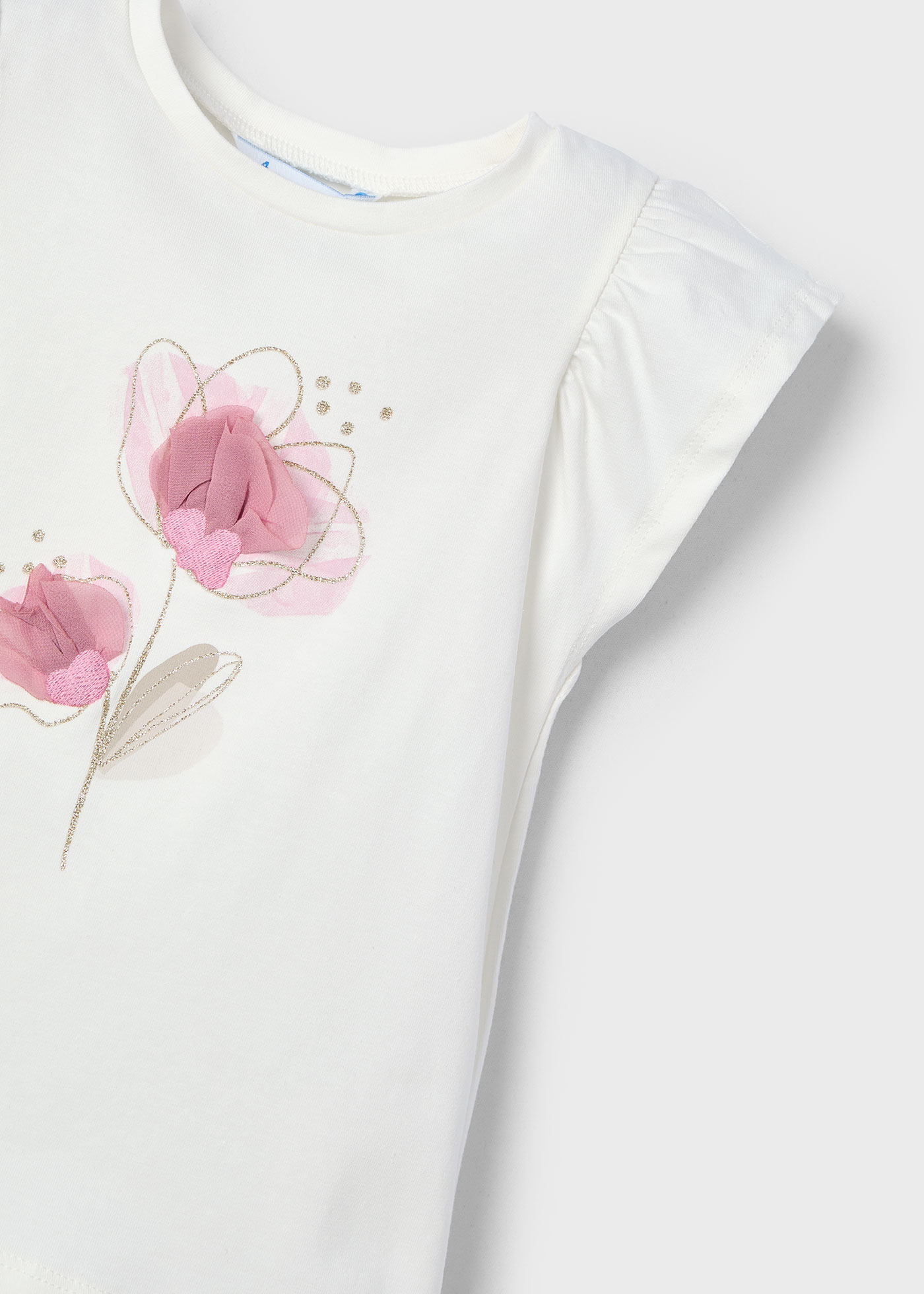 Camiseta flor relieve niña