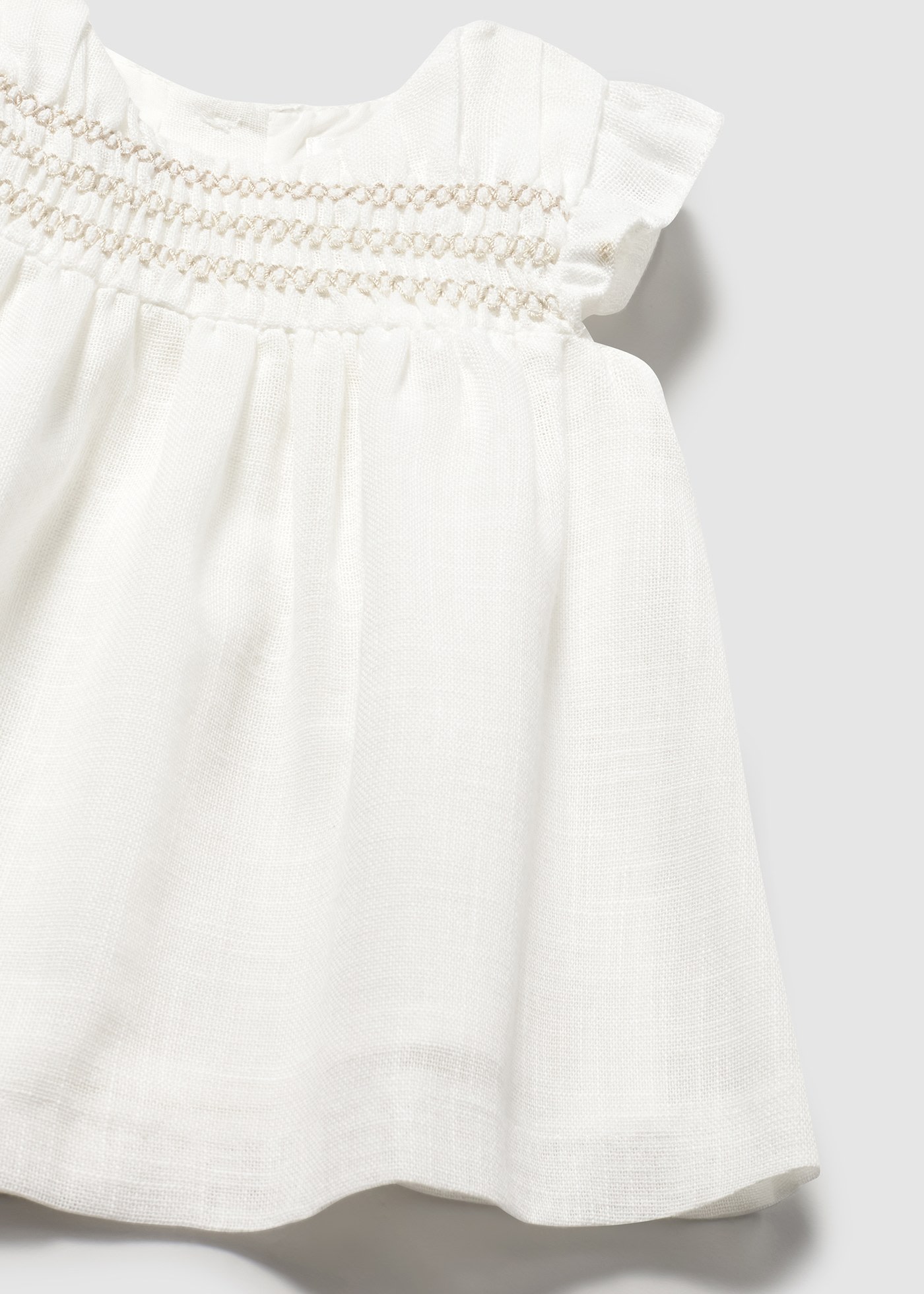 Vestido ninho de abelha recém nascida