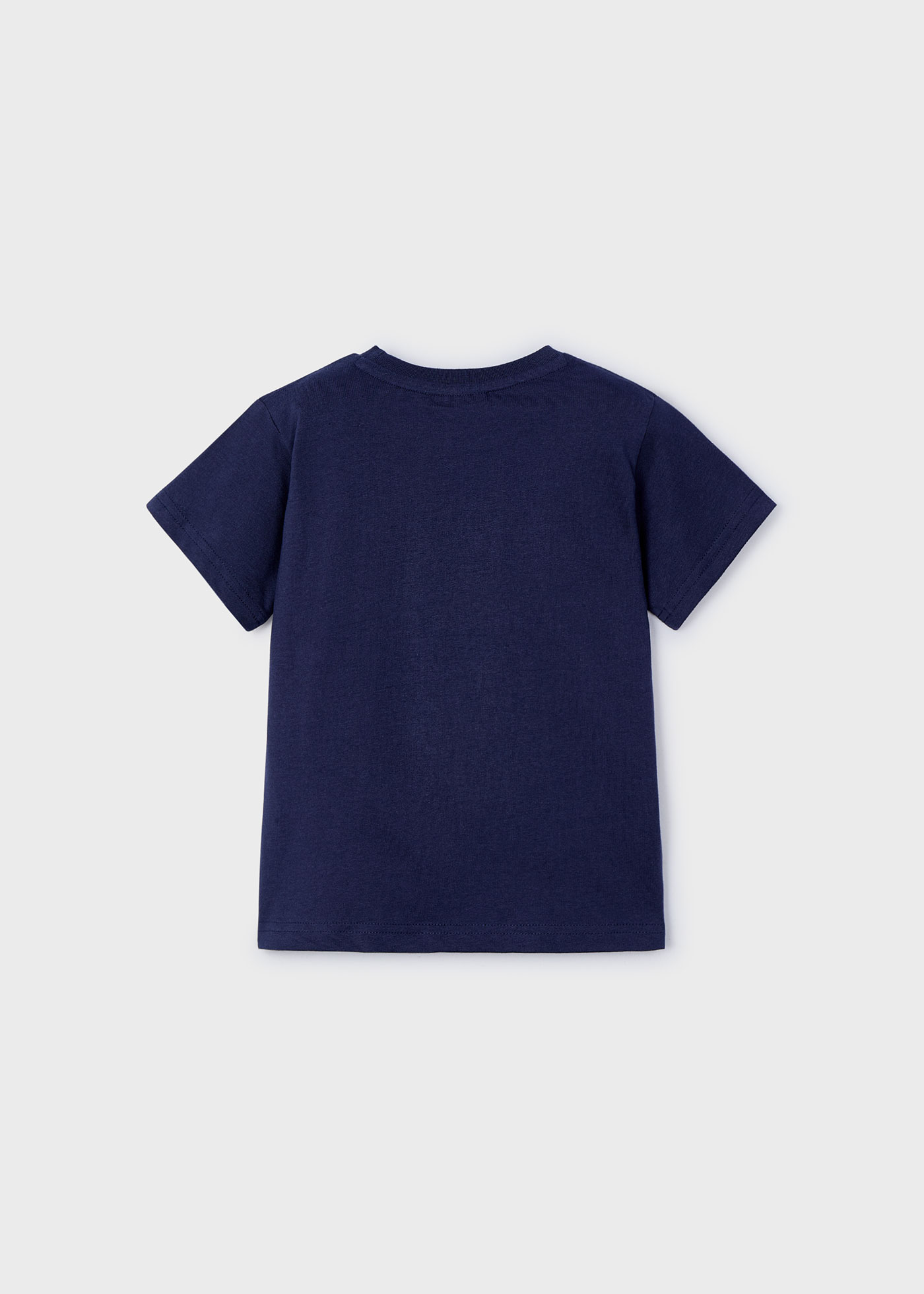 T-shirt texto relevo menino