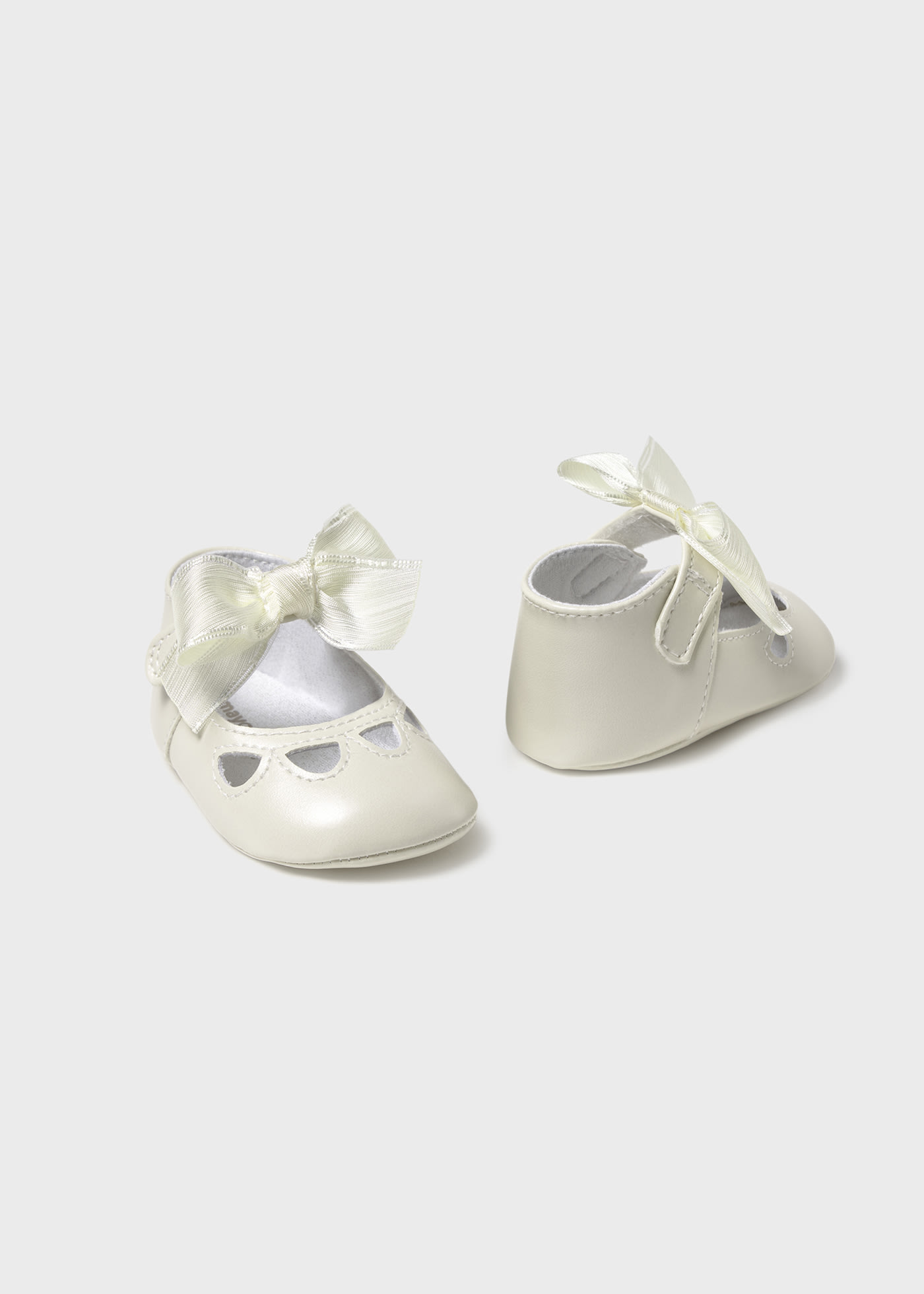 Newborn girl bow Mary Janes