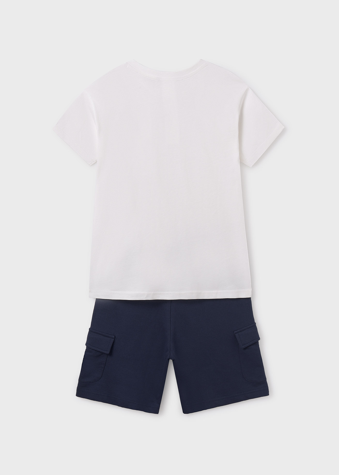 Conjunto bermuda e t-shirt rapaz