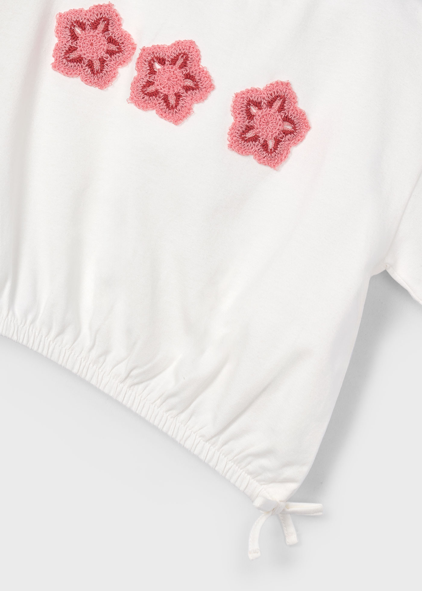 Camisola aplicações crochet menina