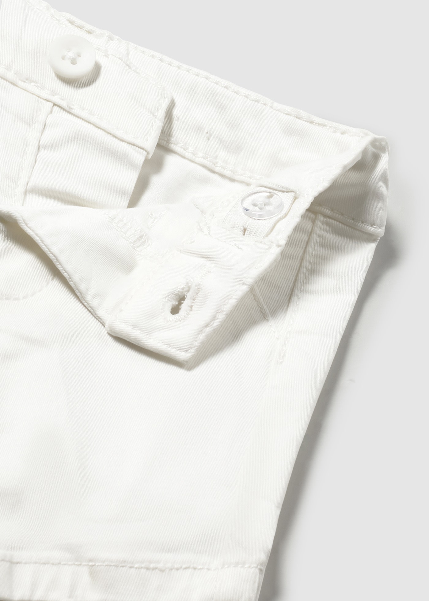 Newborn twill shorts