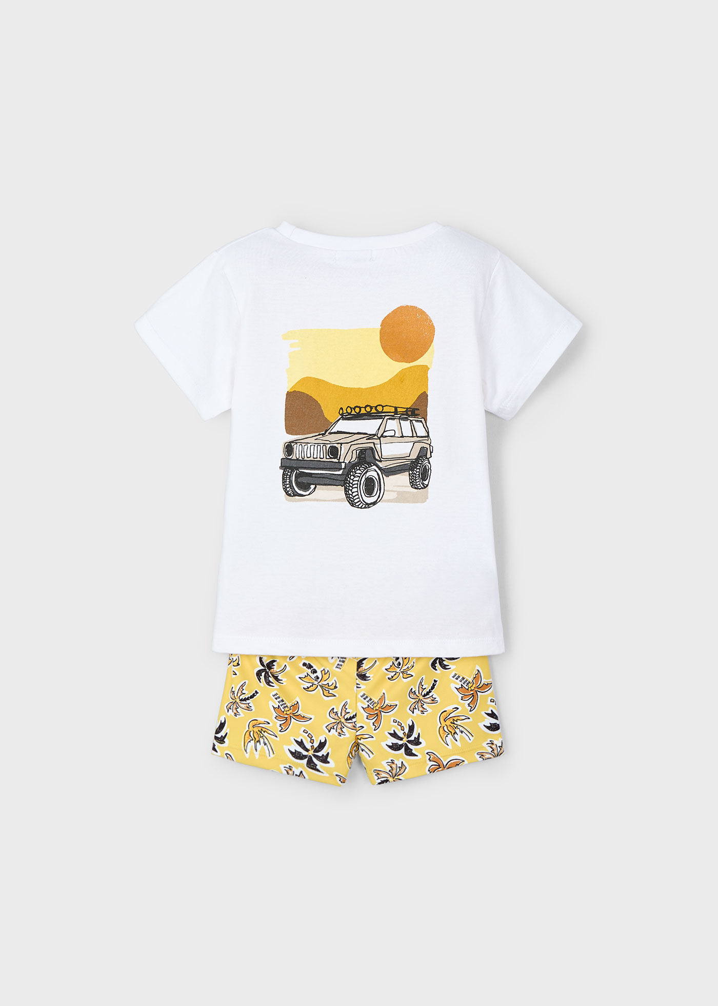 Conjunto bañador y camiseta protección solar niño