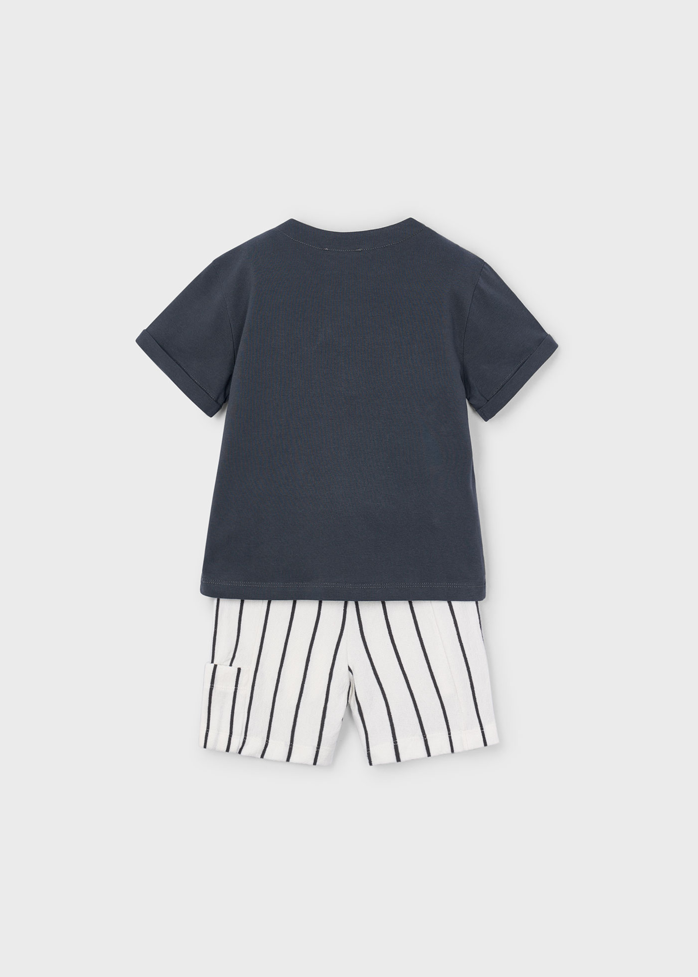 Conjunto bermuda rayas y playera niño