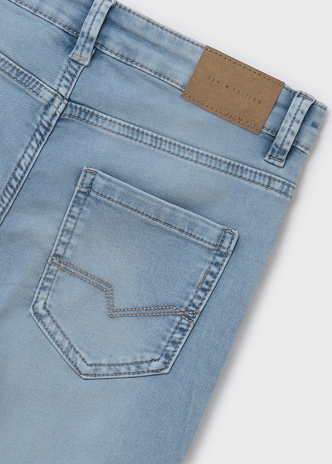 Jeanshose anliegend Teenager Jungen