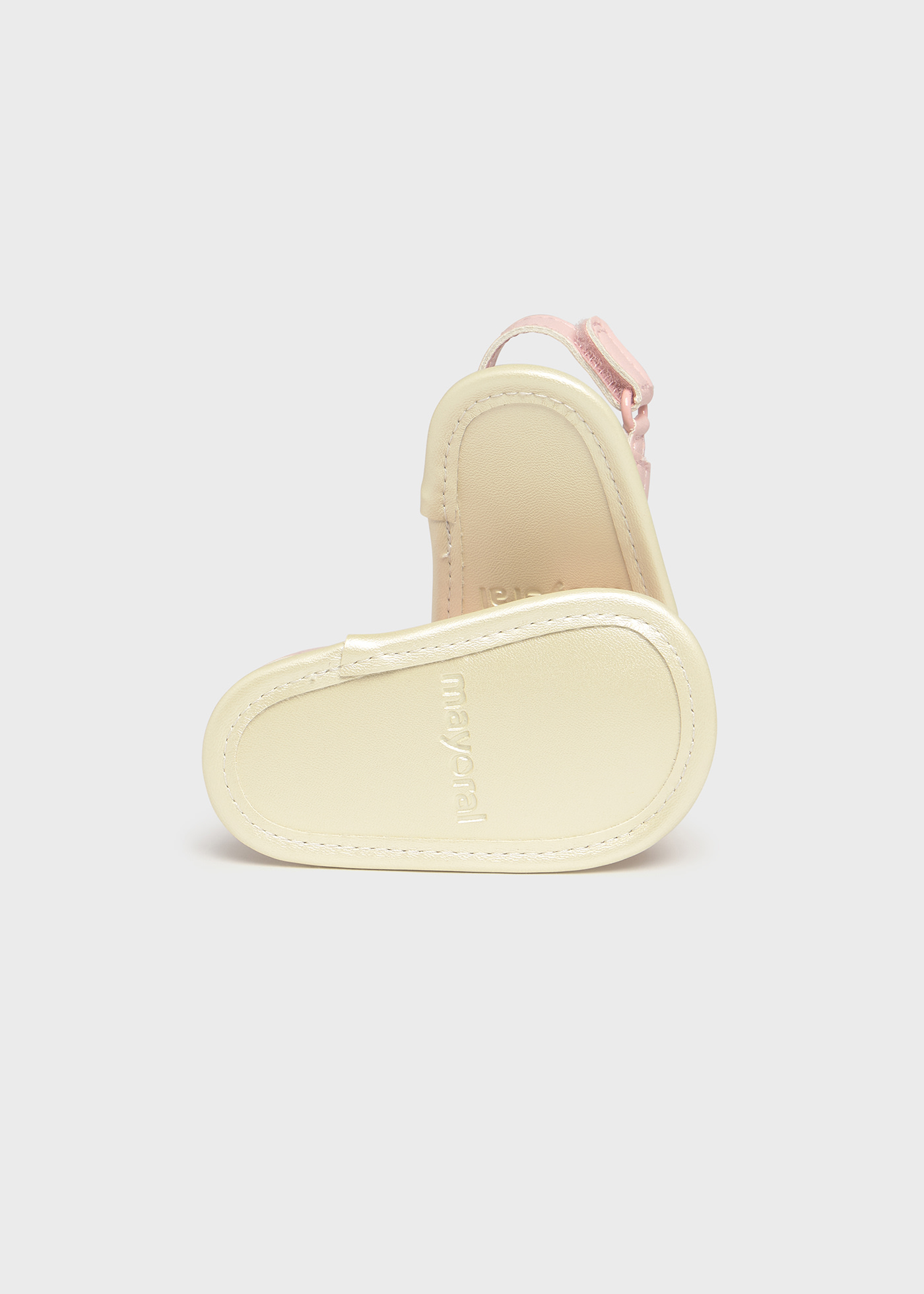 Newborn girl flower sandals