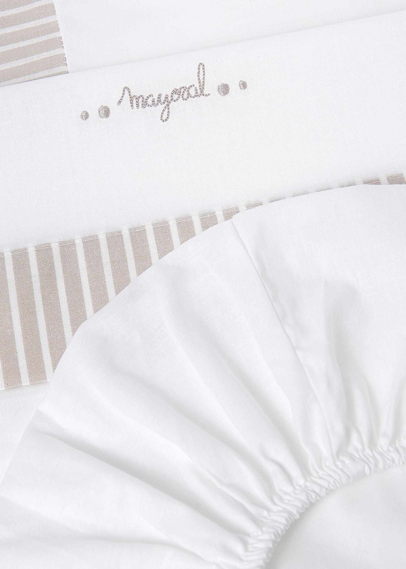 Baby set of cot sheets