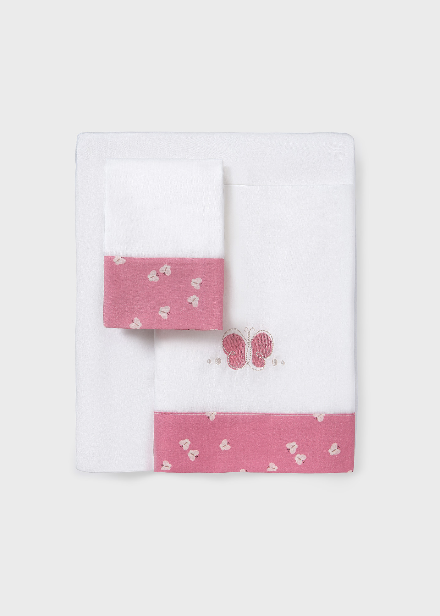 Baby set of cot sheets