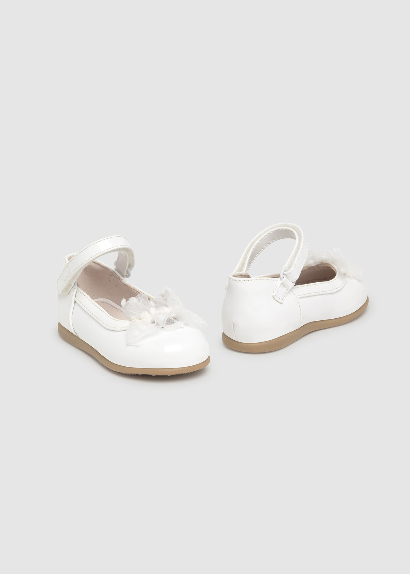 Ballerines en cuir verni bébé