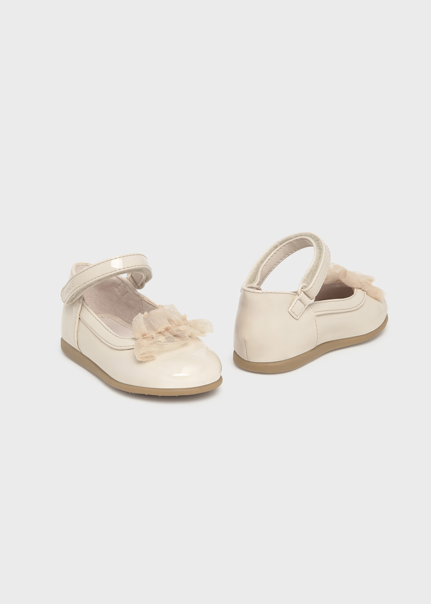 Ballerines en cuir verni bébé