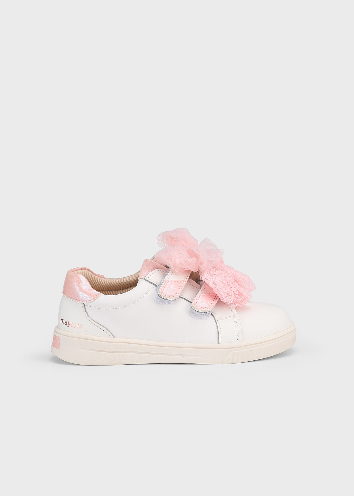 Girl leather bow trainers
