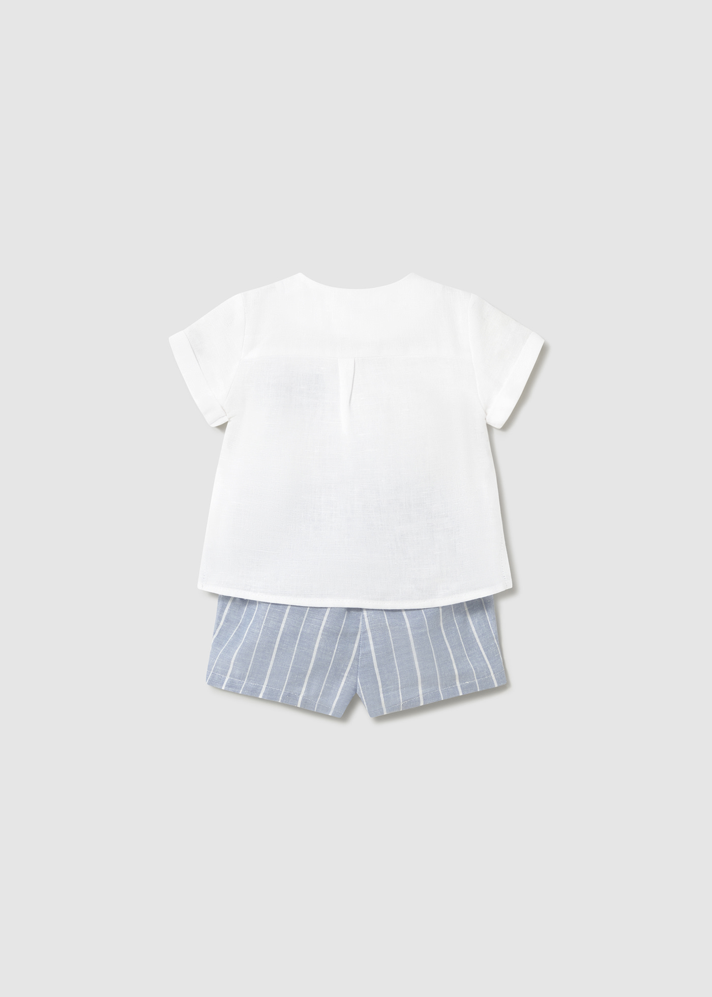 Conjunto pantalón corto y camisa con lino recién nacido