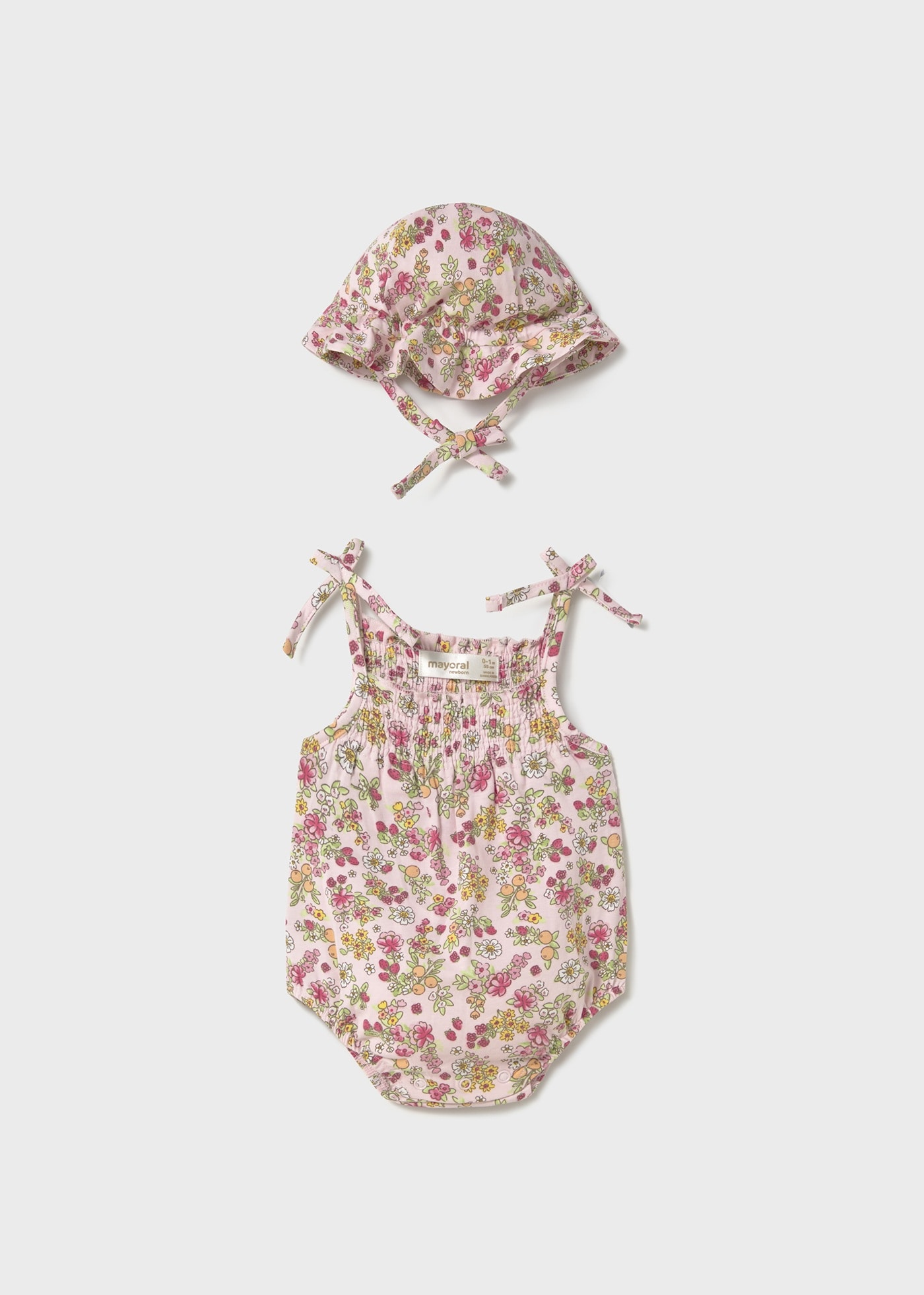 Peto con gorro florecitas recién nacida
