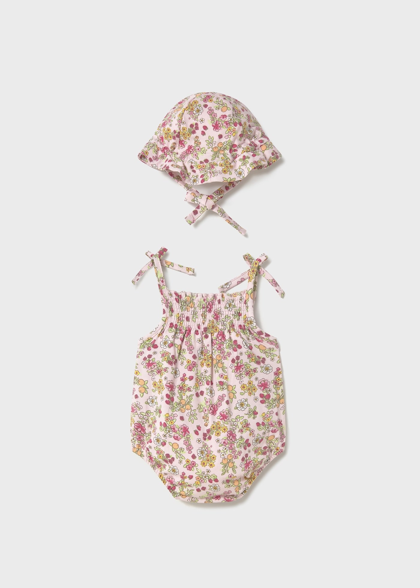 Peto con gorro florecitas recién nacida