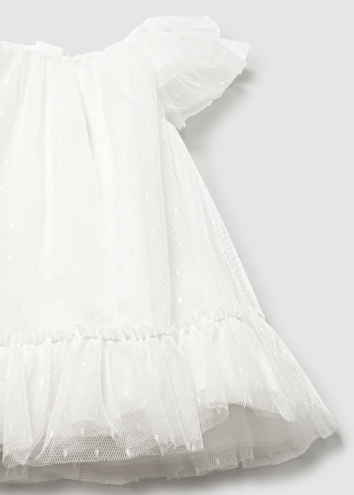 Robe en tulle nouveau-né