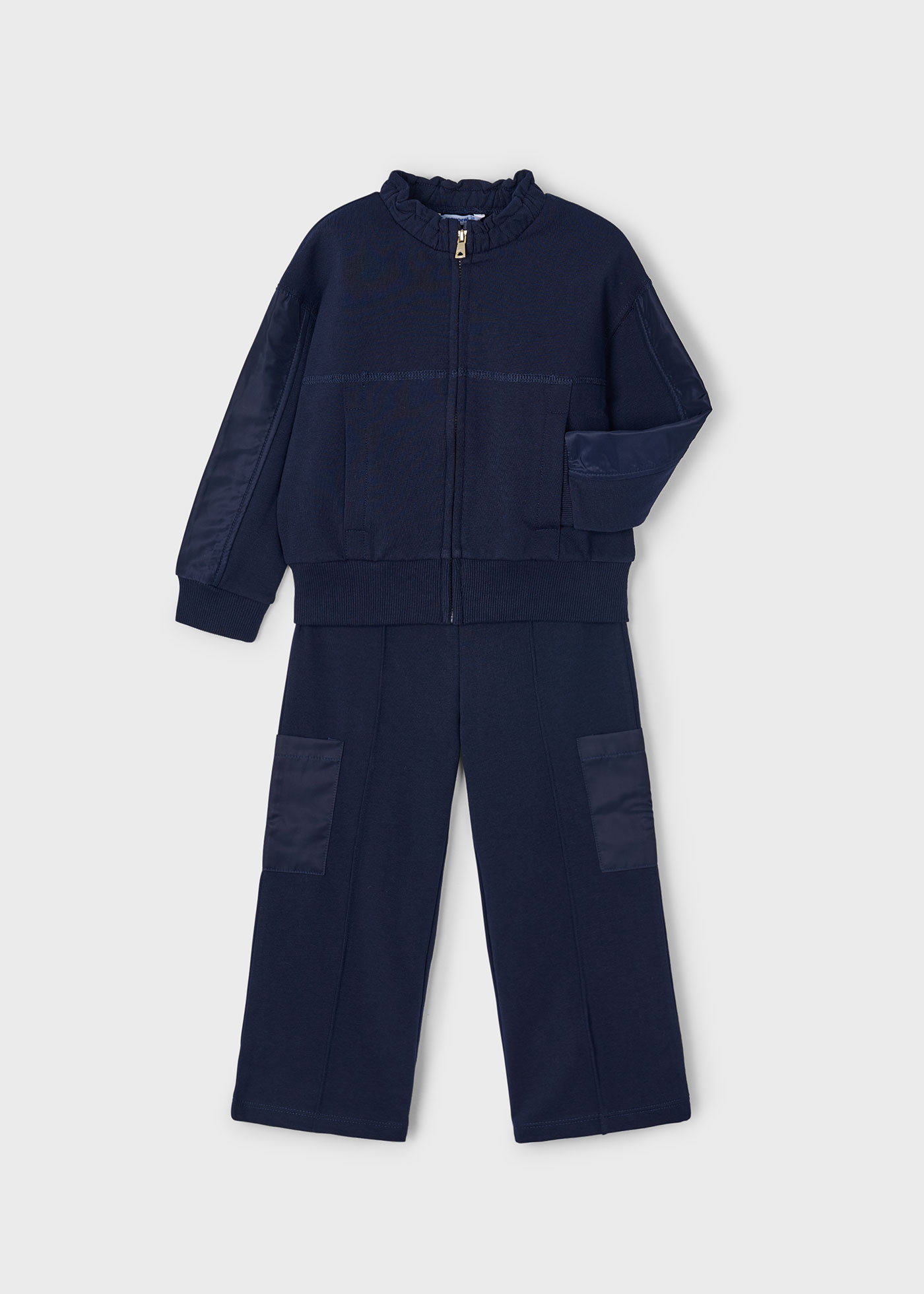 Jumpsuit kombiniert Häkeldetails Mädchen