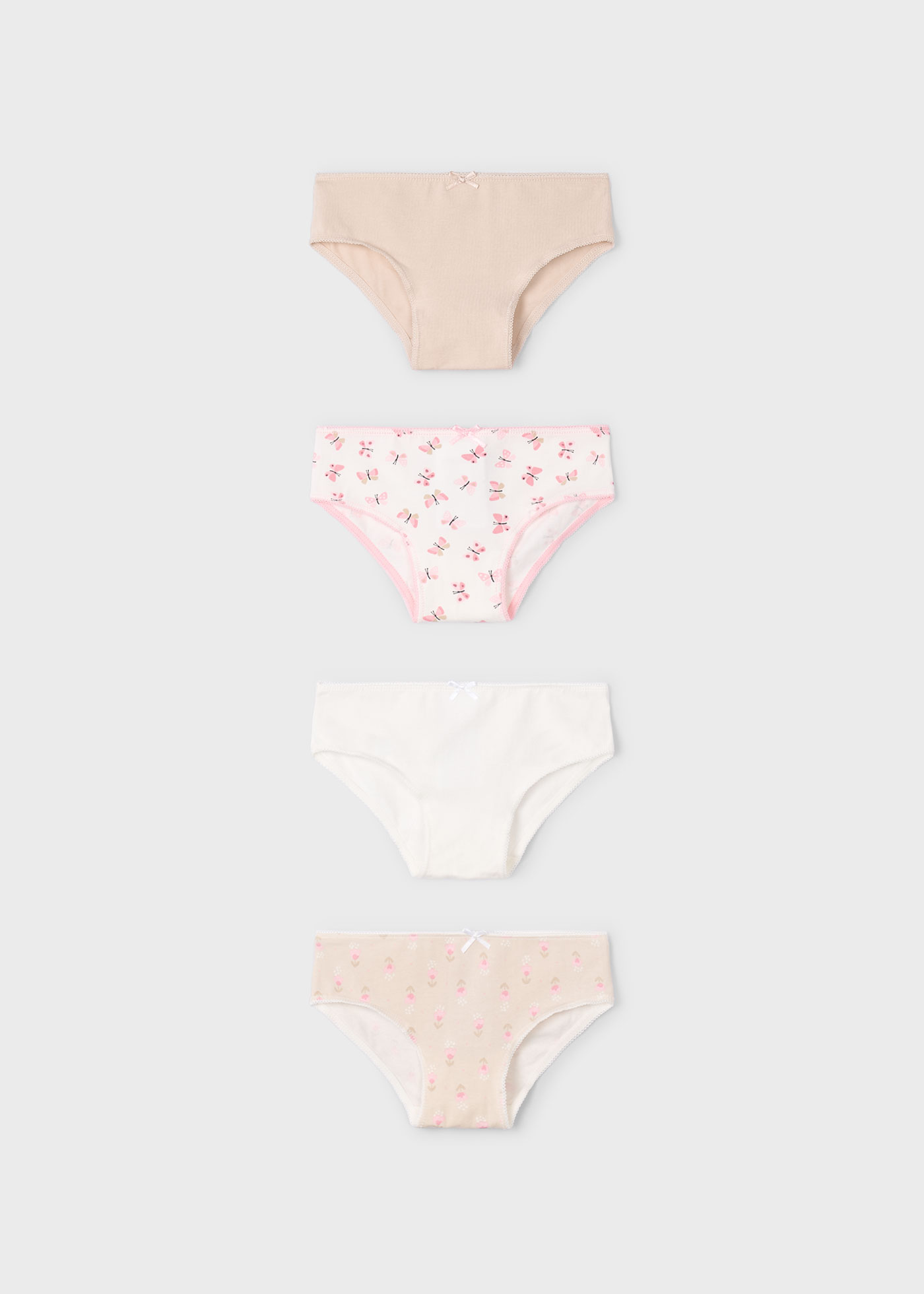 Girl set of 4 briefs