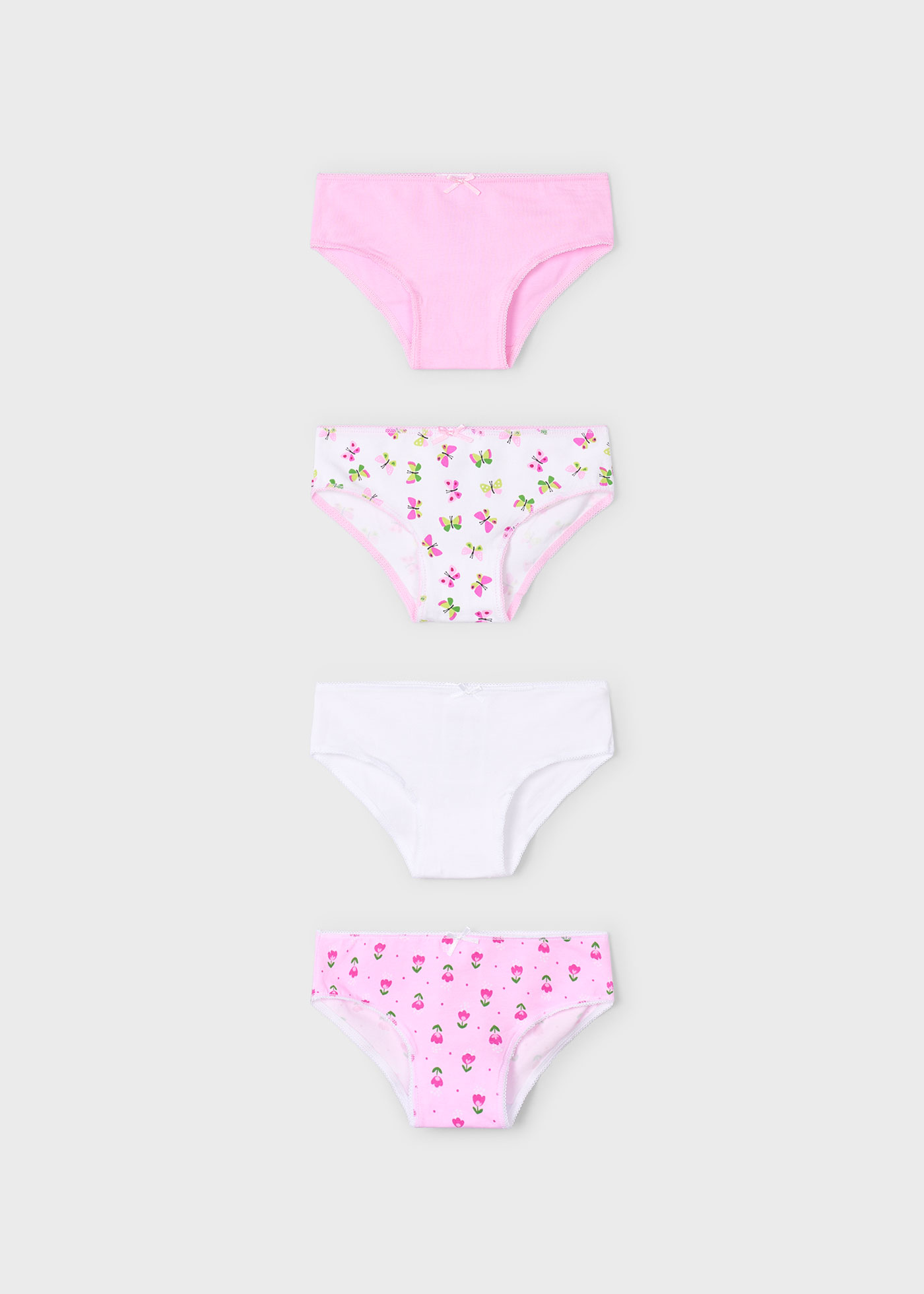 Girl set of 4 briefs