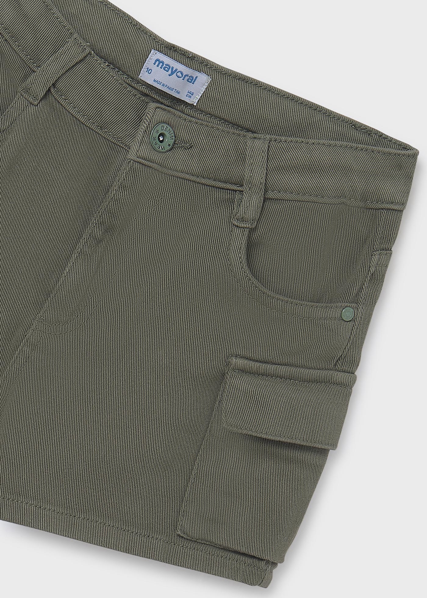Pantalón corto cargo sarga chica