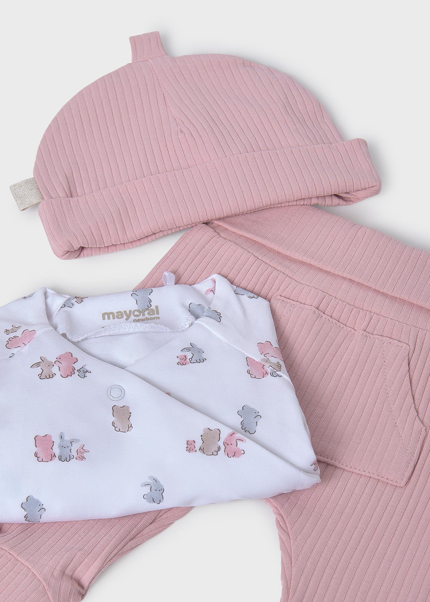 Set cadou 3 piese cu caciulita bebe