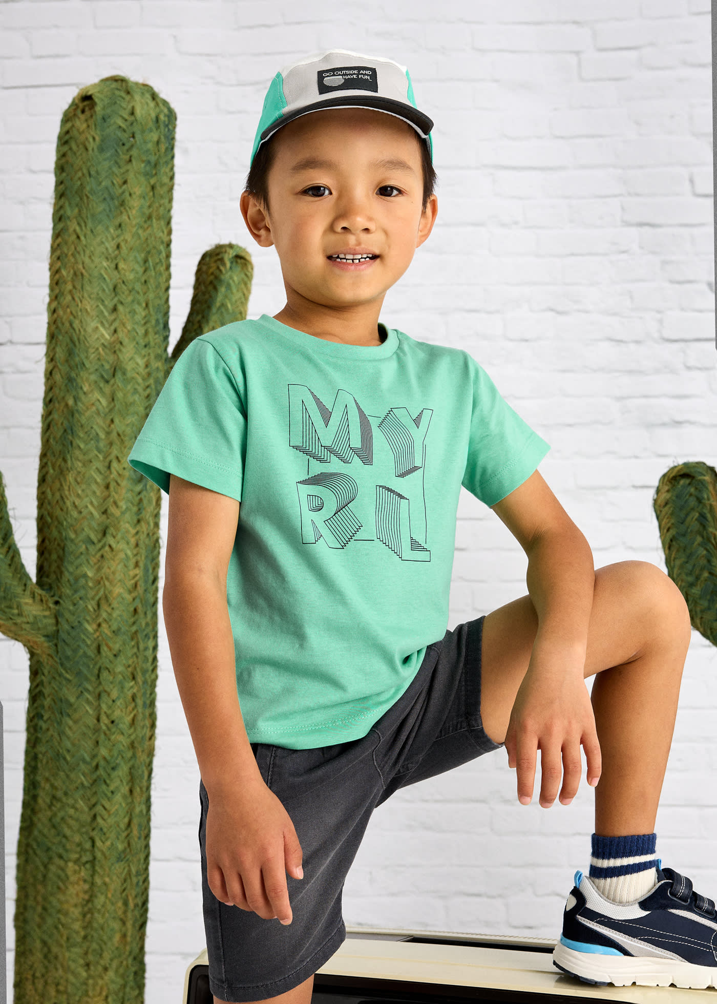 Boy basic letter print t-shirt