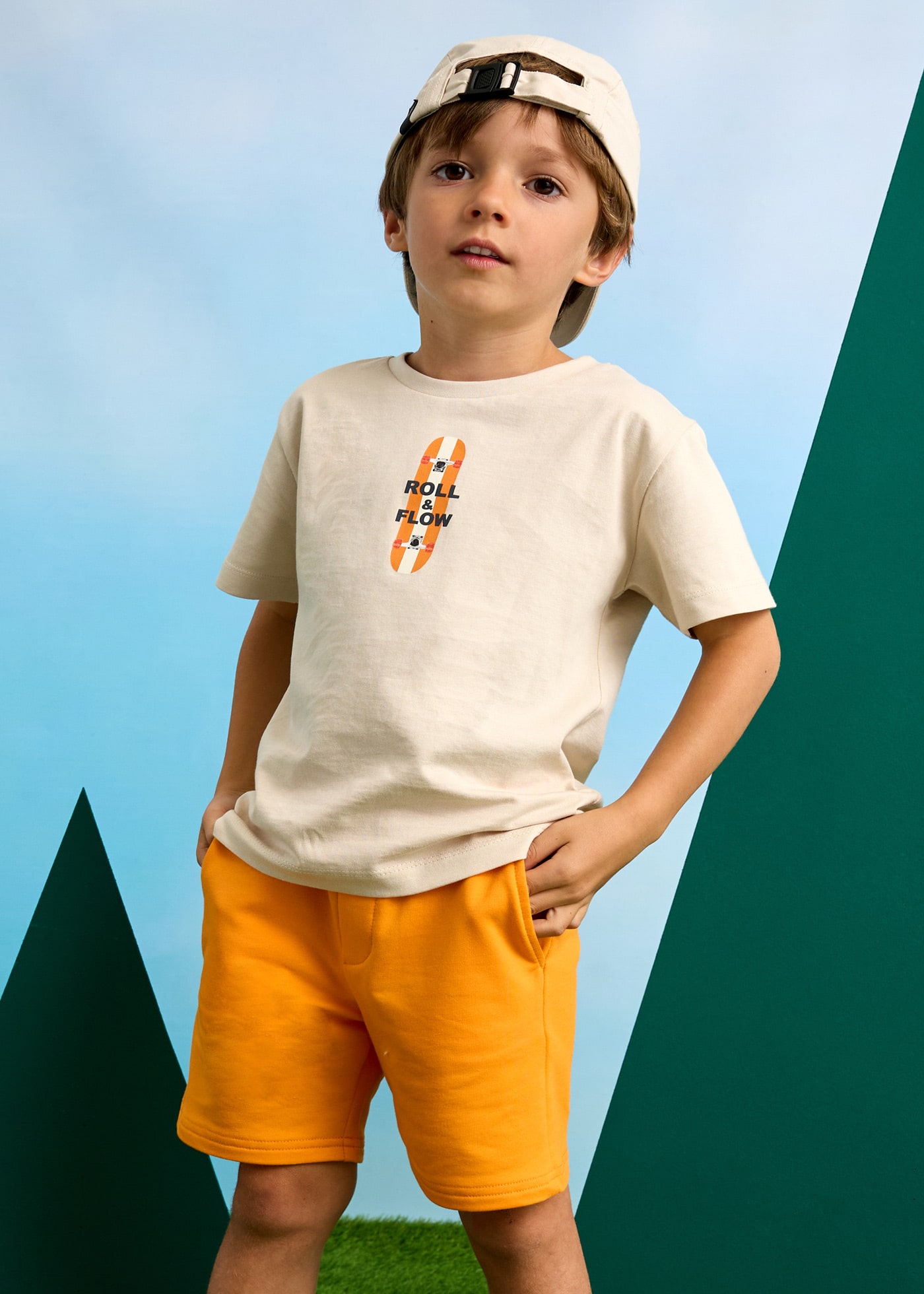 Boy basic sporty shorts
