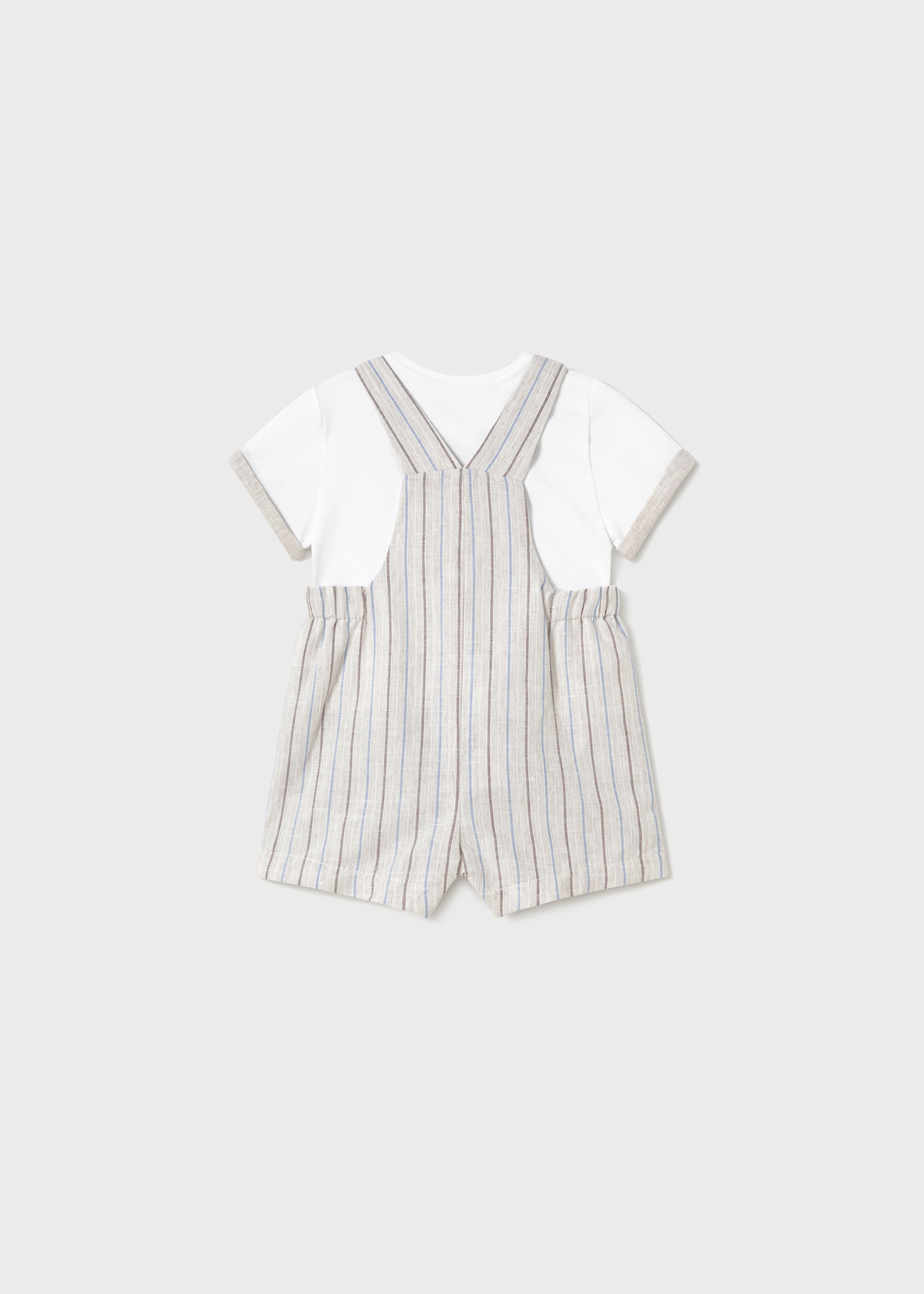 Conjunto jardineira e t-shirt com linho recém nascido