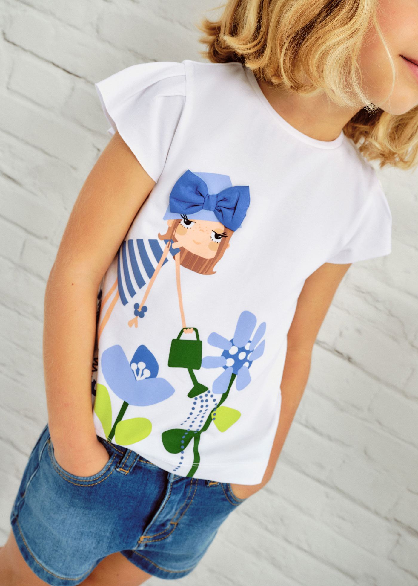 Tricou cu desen fetita
